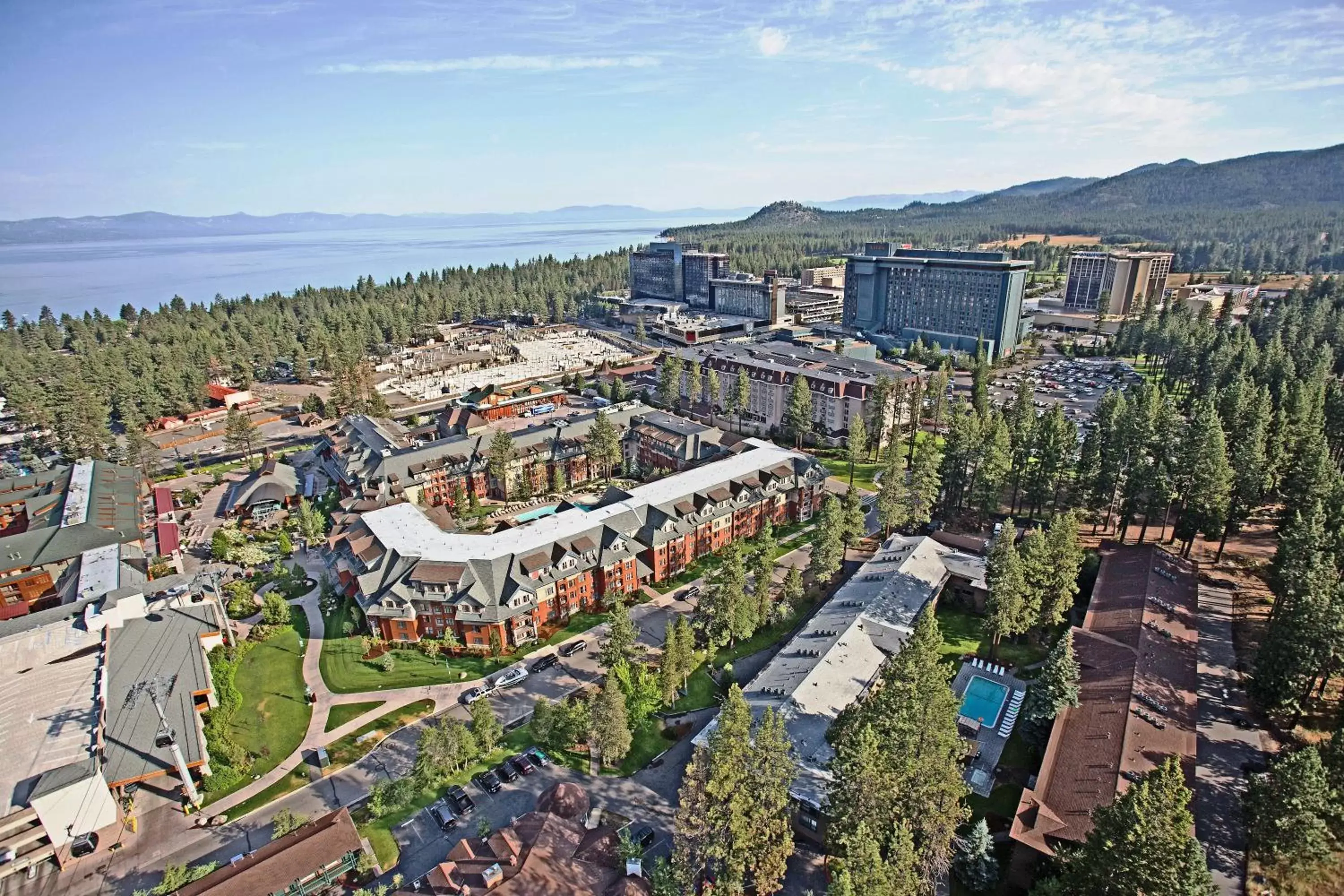 Bird's eye view, Bird's-eye View in Forest Suites Resort at the Heavenly Village