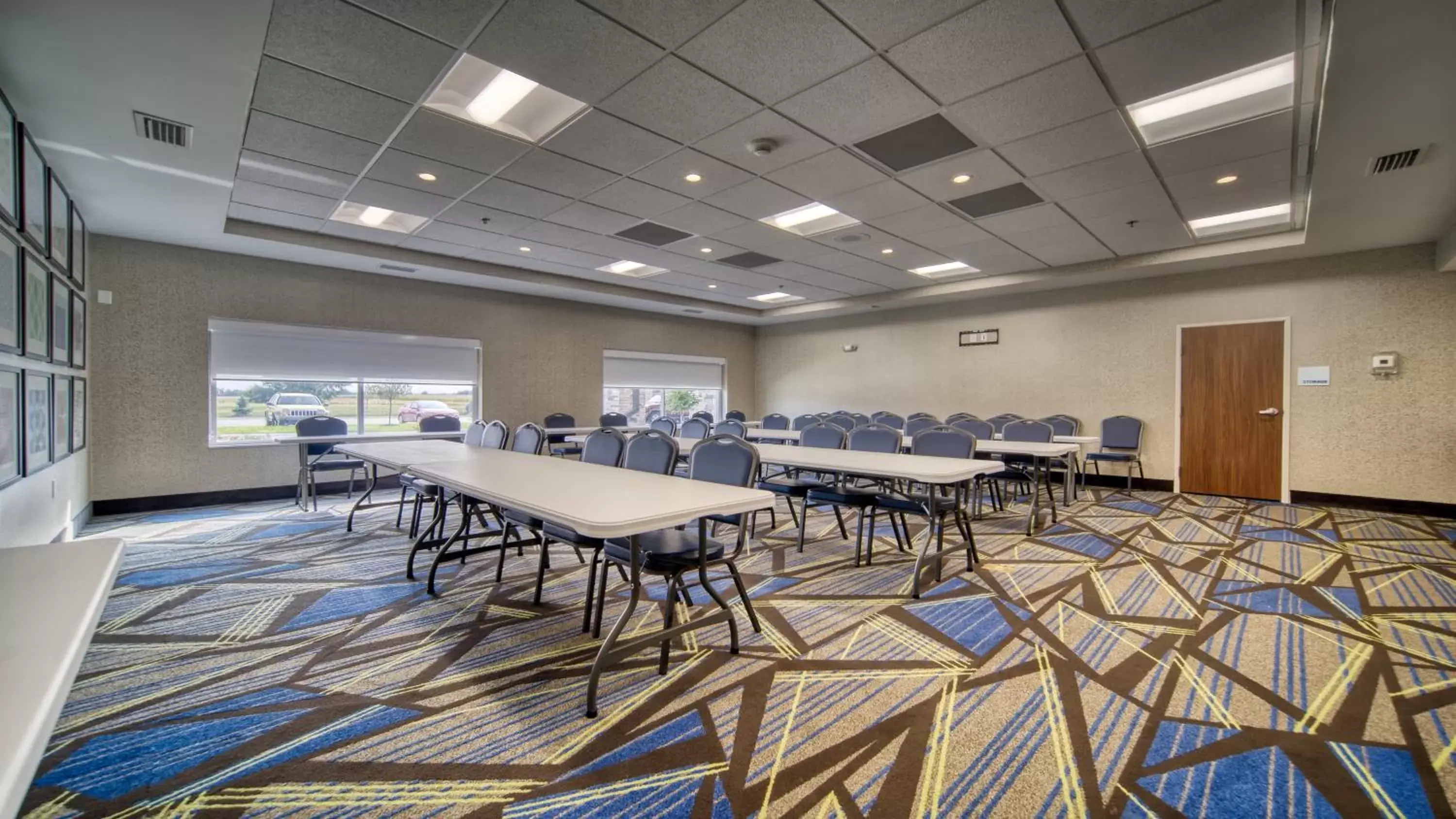 Meeting/conference room in Holiday Inn Express & Suites - Kokomo South, an IHG Hotel