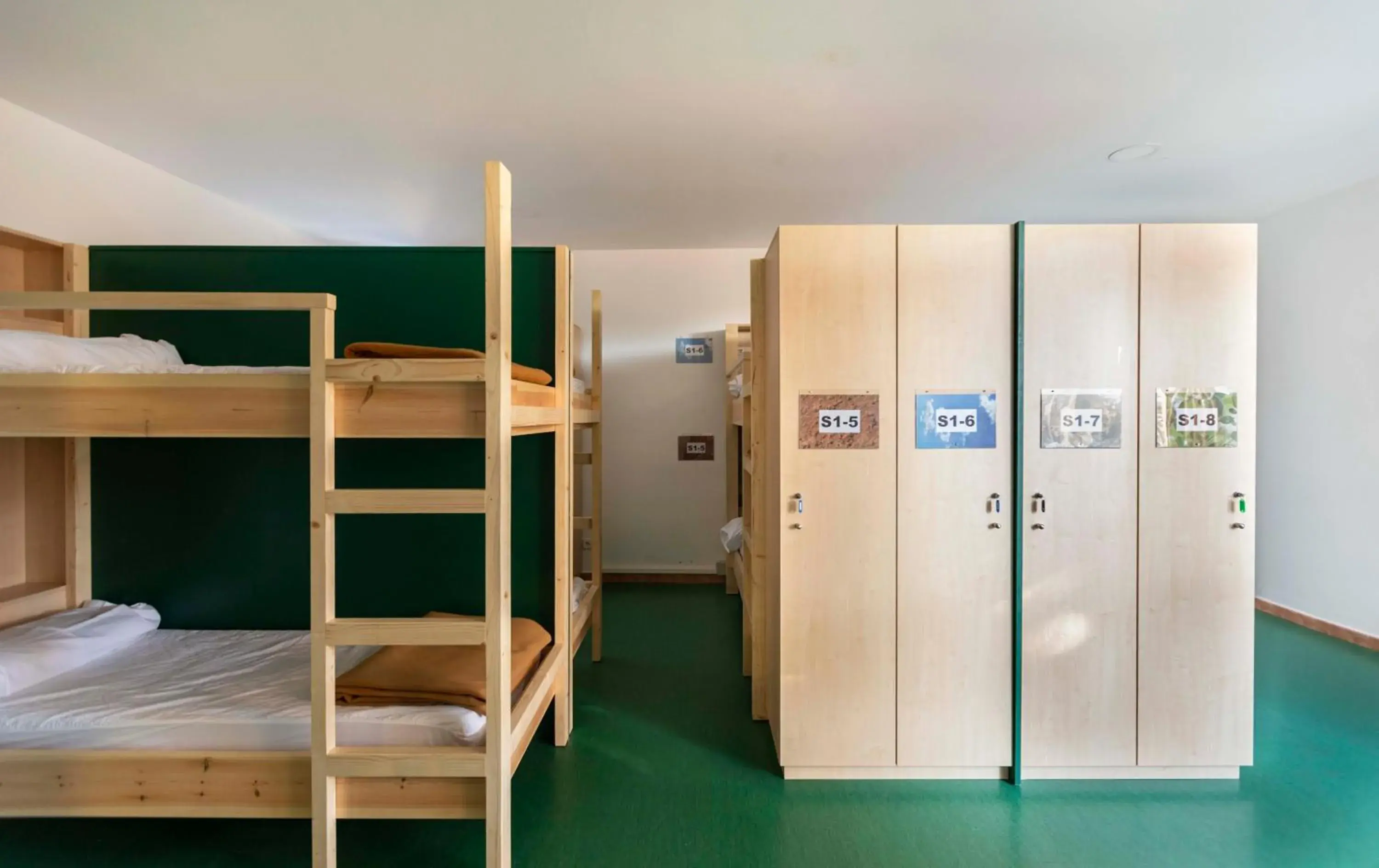 Bunk Bed in Inout