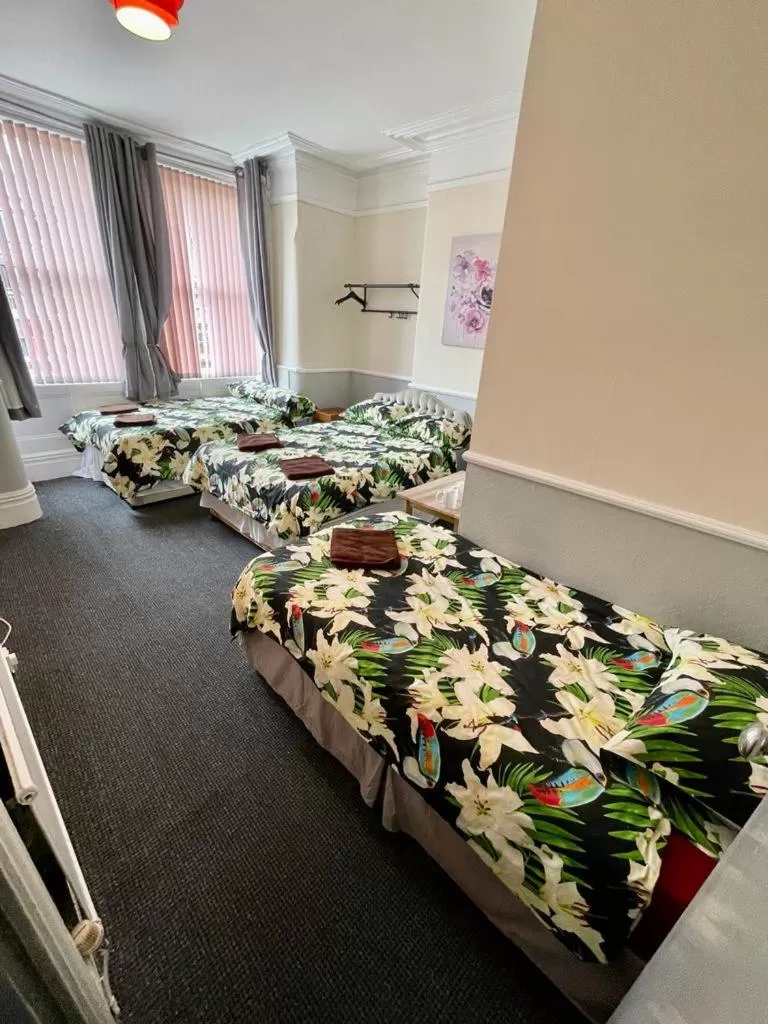 Bed in Hayward Hotel