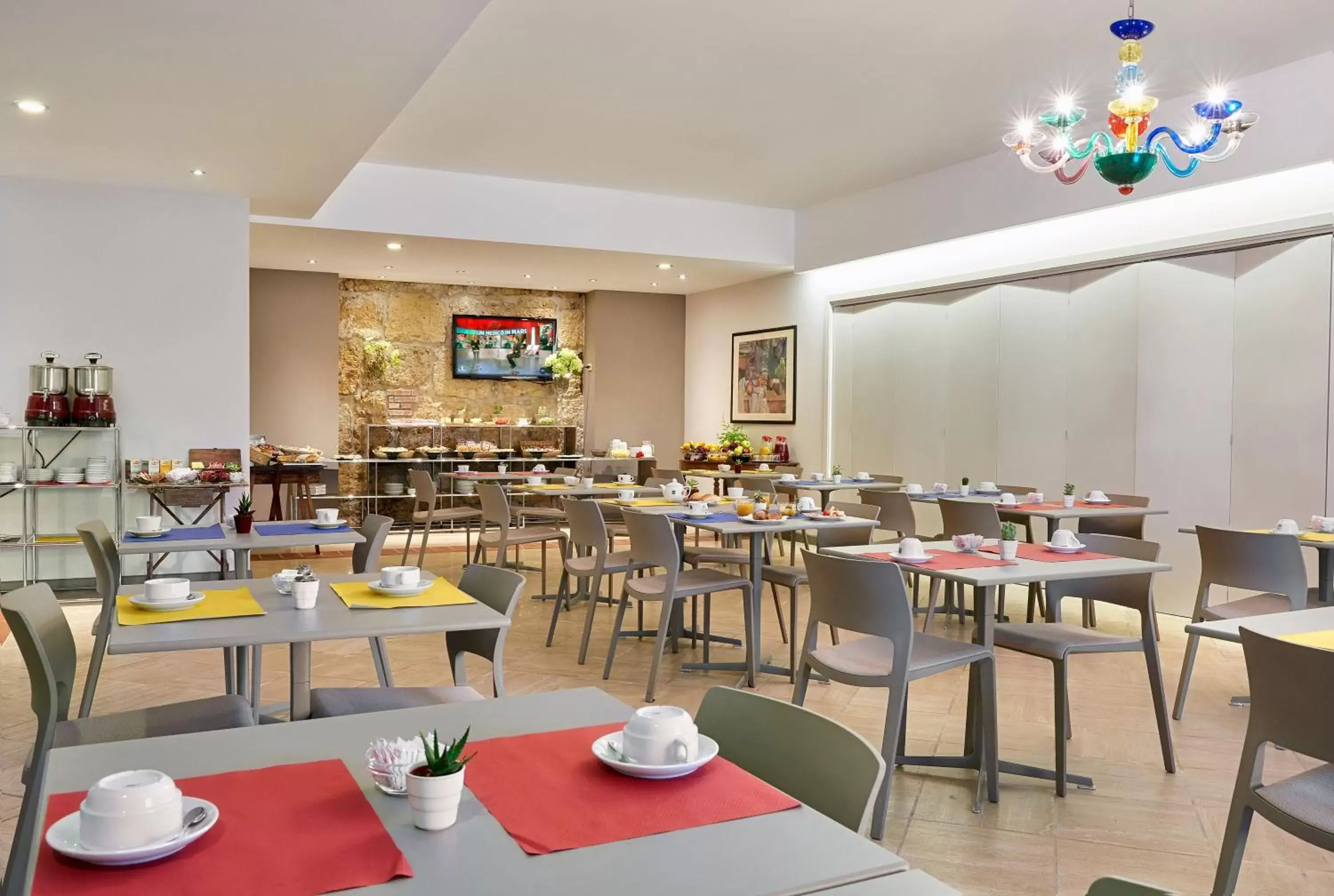Breakfast, Restaurant/Places to Eat in Hotel Al Madarig