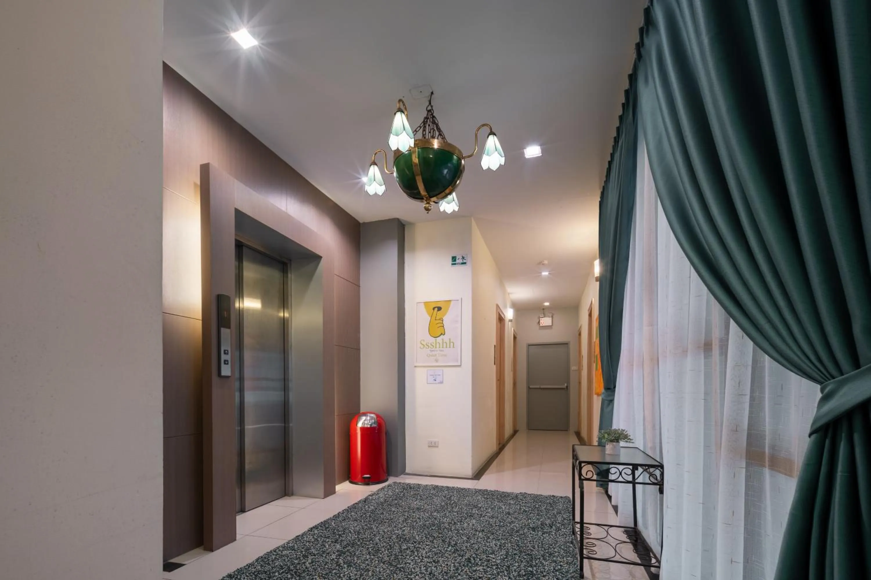 Decorative detail, Bed in iCheck inn Gems Center Silom