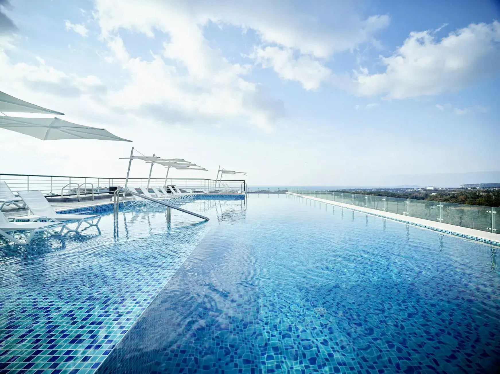 Swimming Pool in Grand Josun Jeju