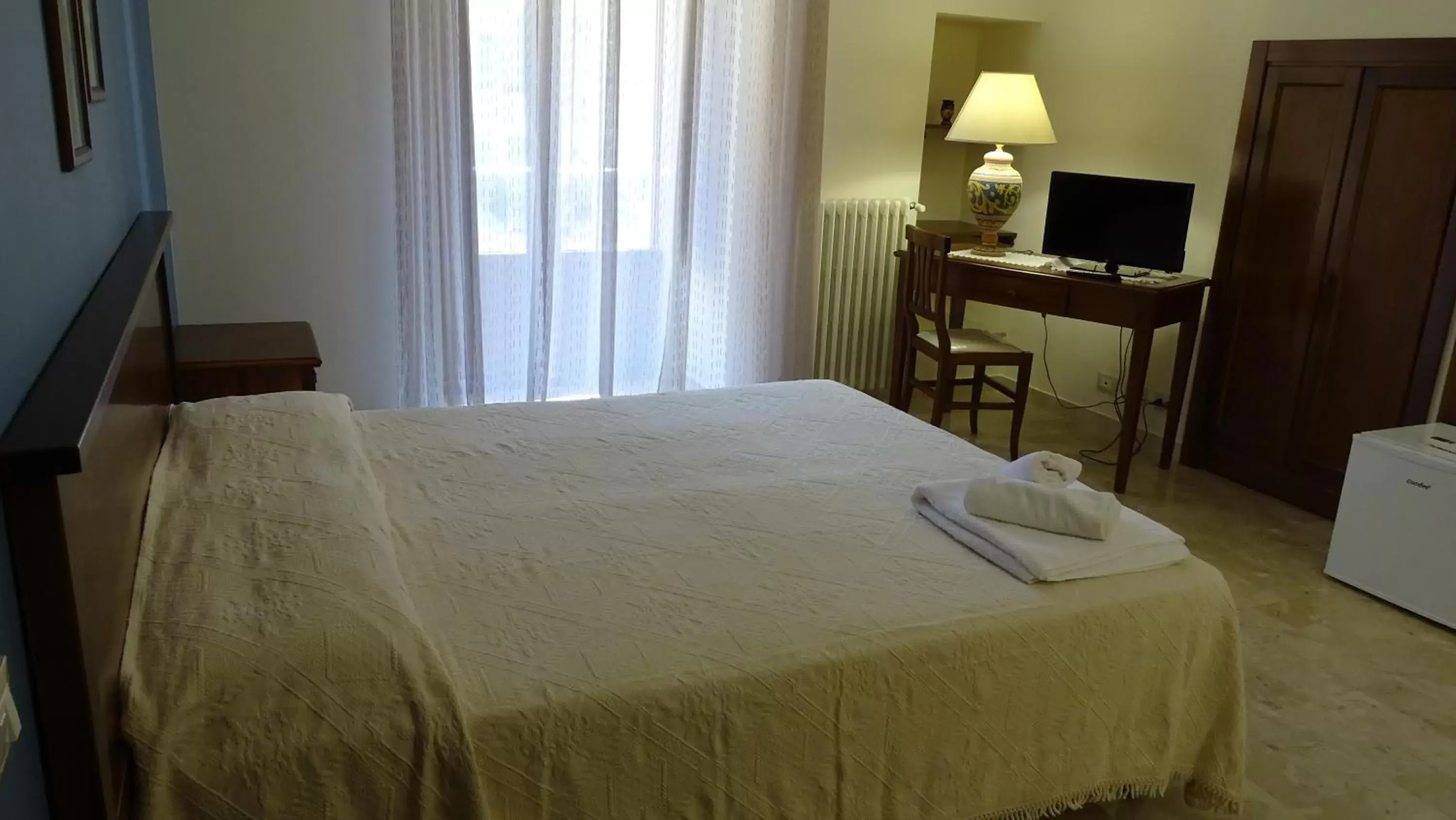 Bed in CATANIA - Historic B&B Apartments Home