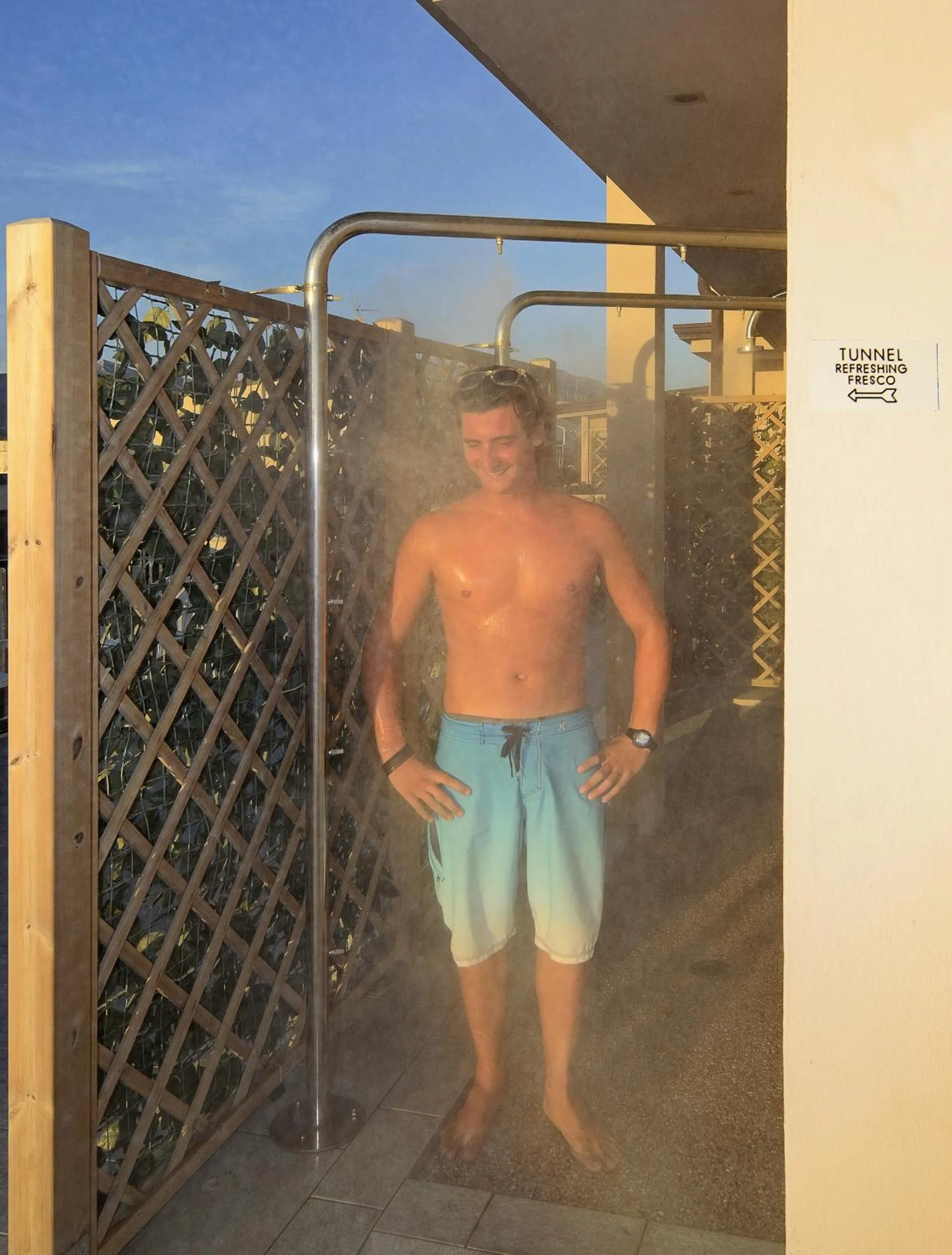 Shower in Hotel Eden