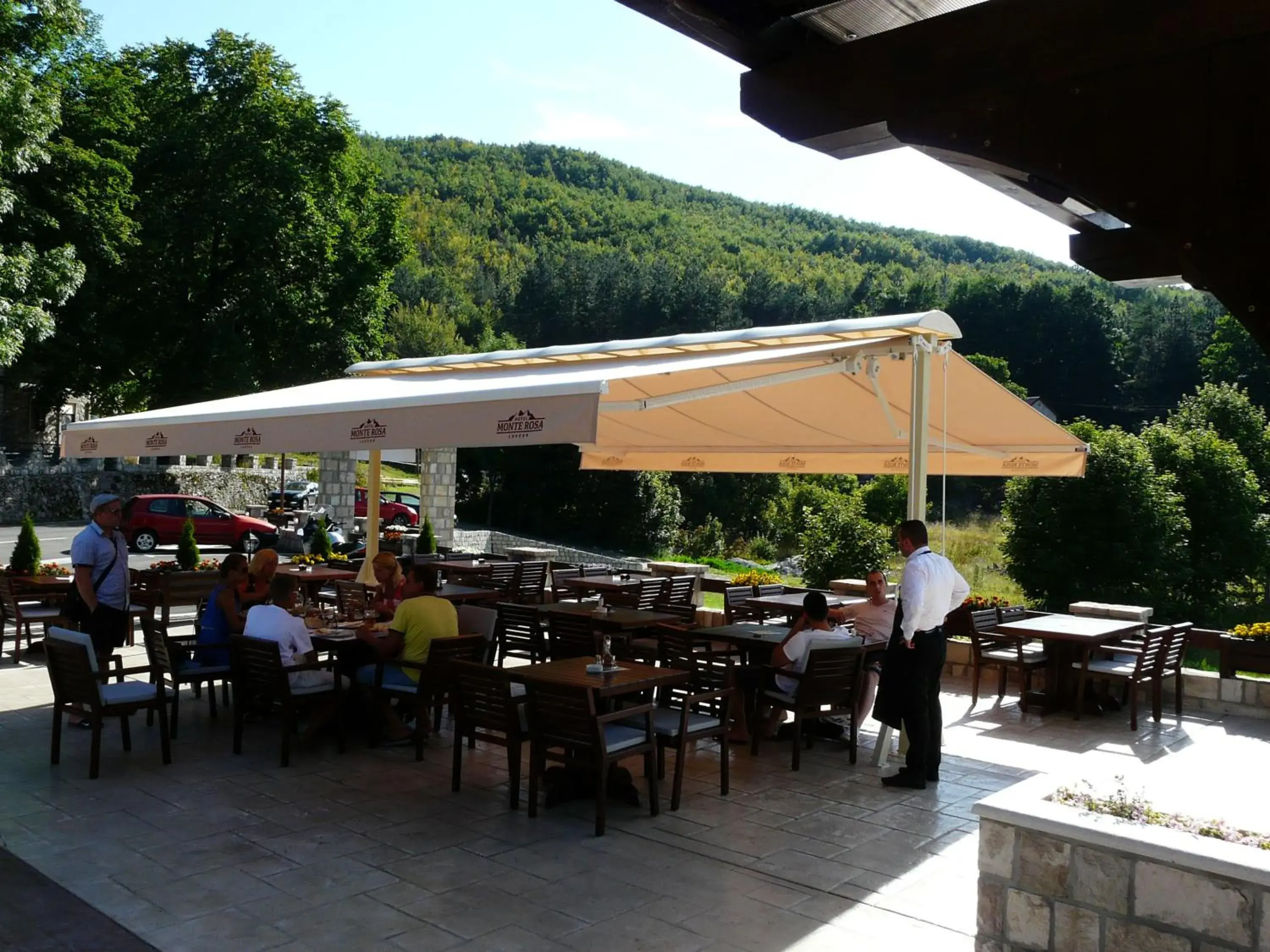 People, Restaurant/Places to Eat in Hotel Monte Rosa