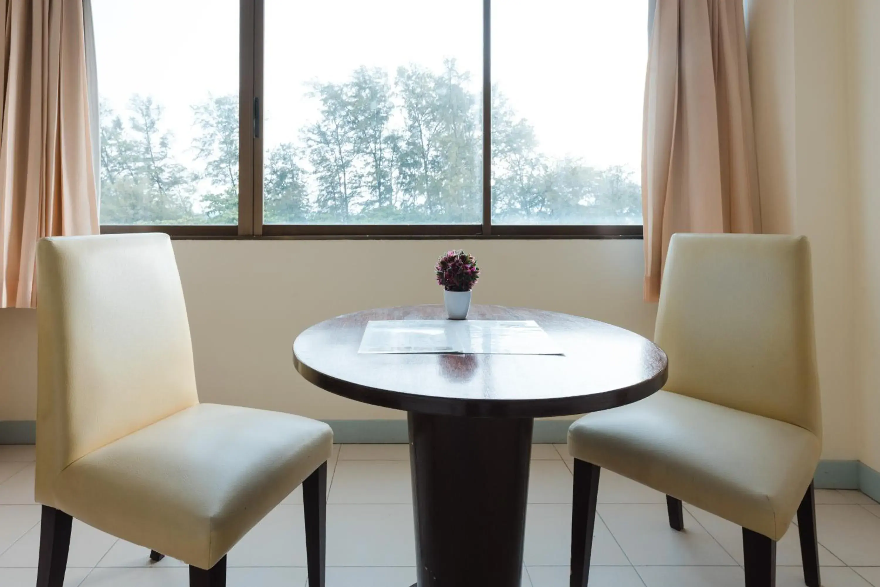 Dining area, Seating Area in Nice Beach Hotel