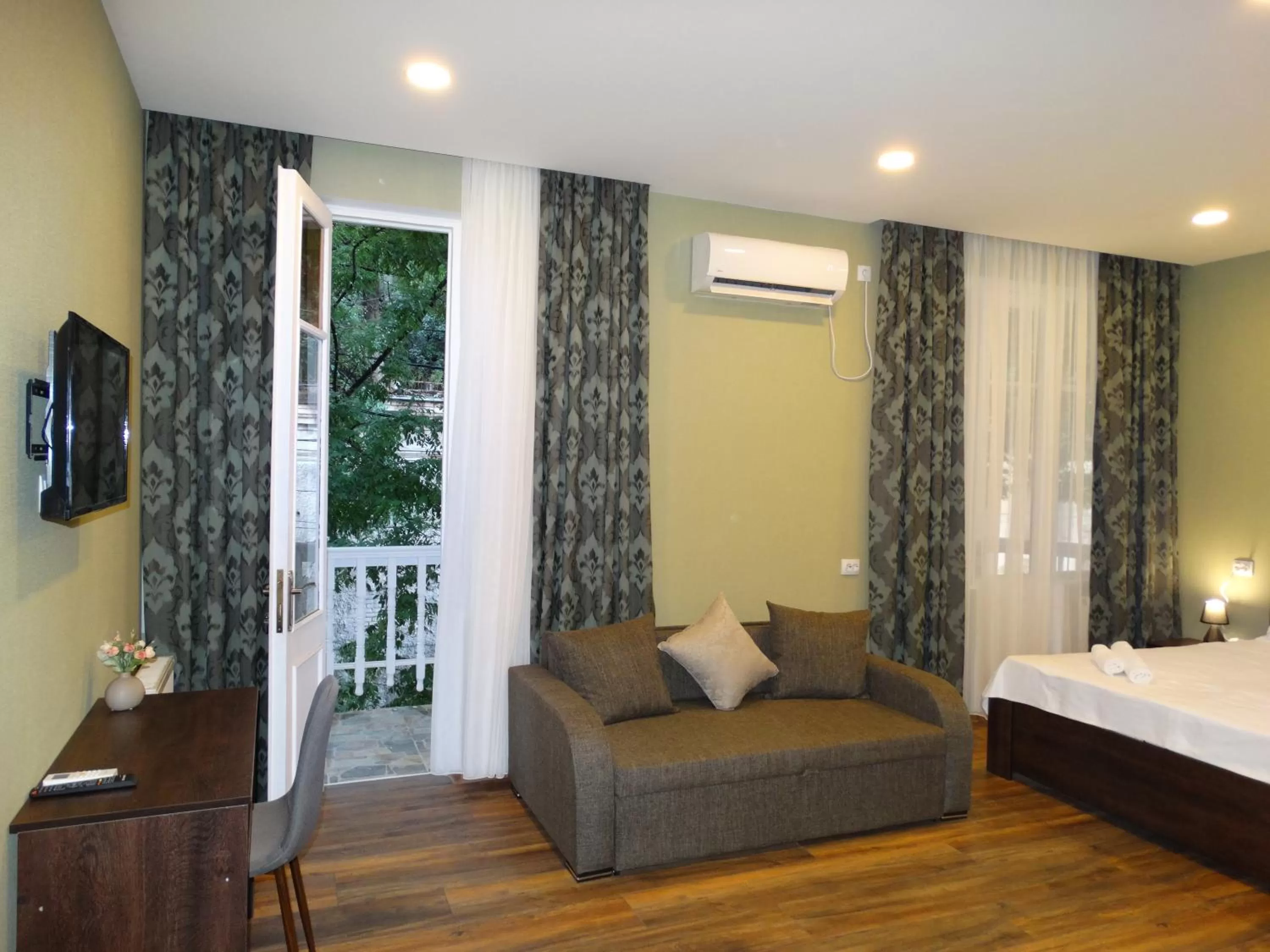 Photo of the whole room in Hotel Boutique IVERIA