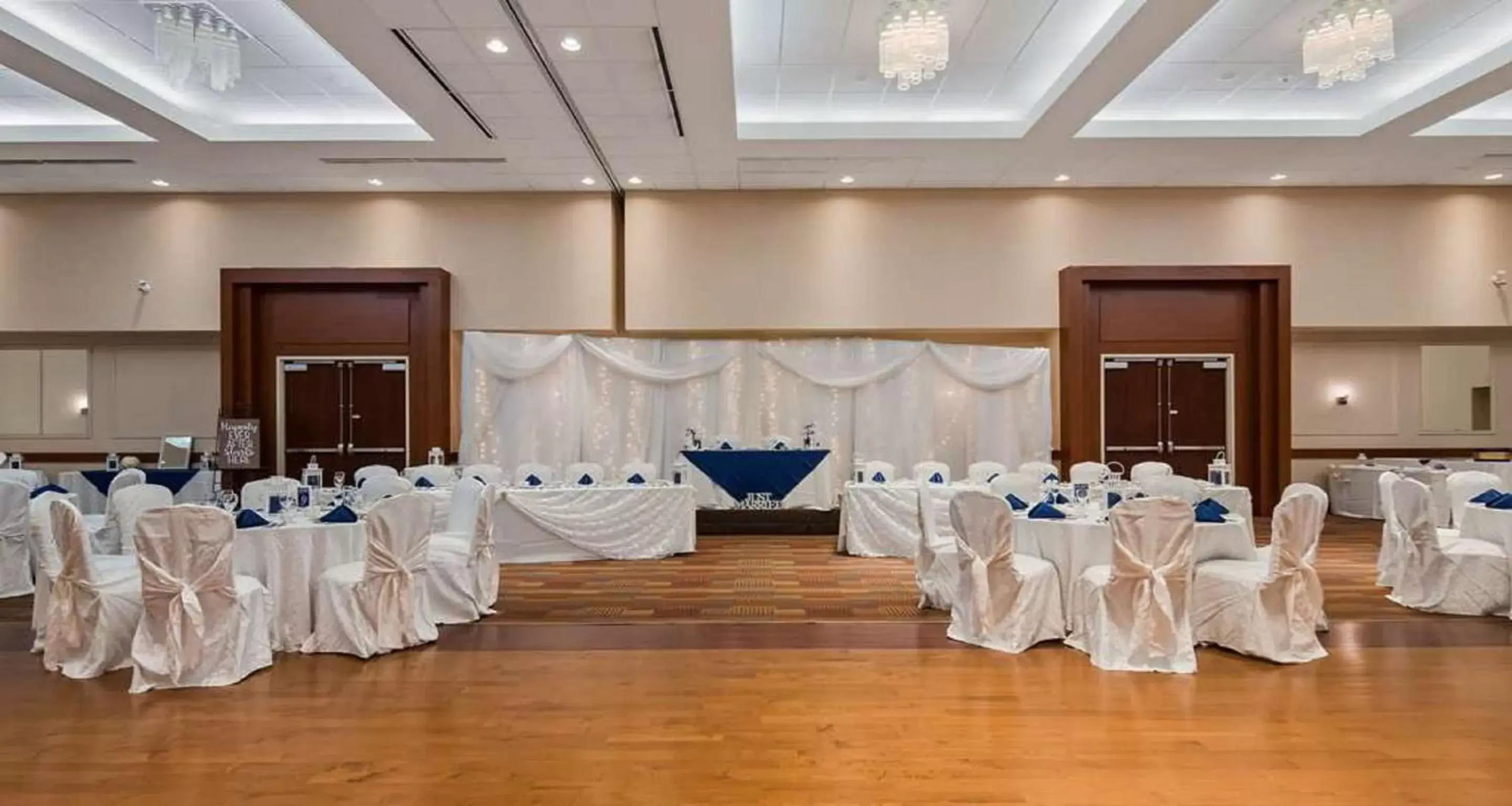 Lobby or reception, Banquet Facilities in Best Western Plus Orangeville Inn & Suites