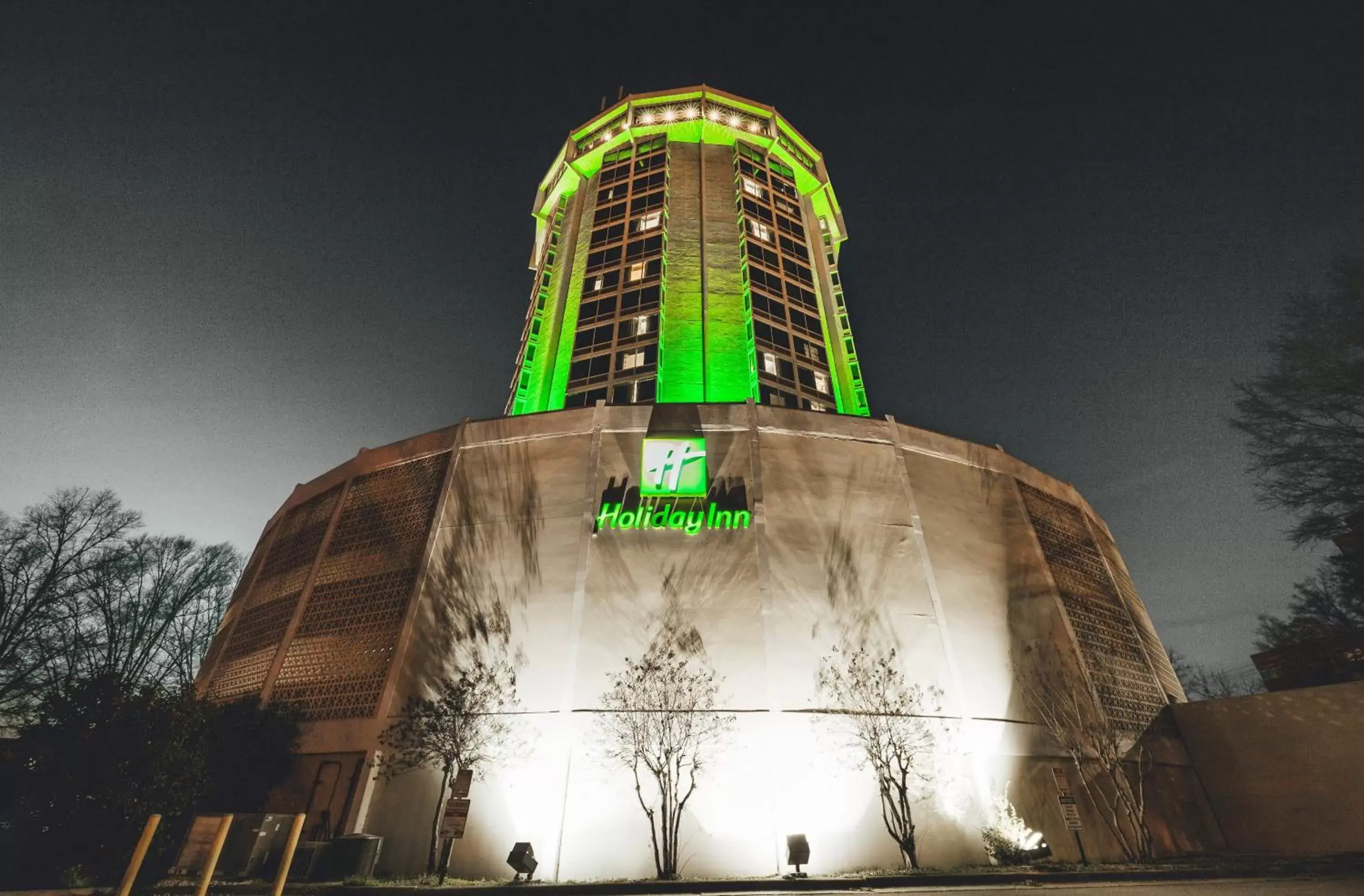 Property Building in Holiday Inn Raleigh Downtown