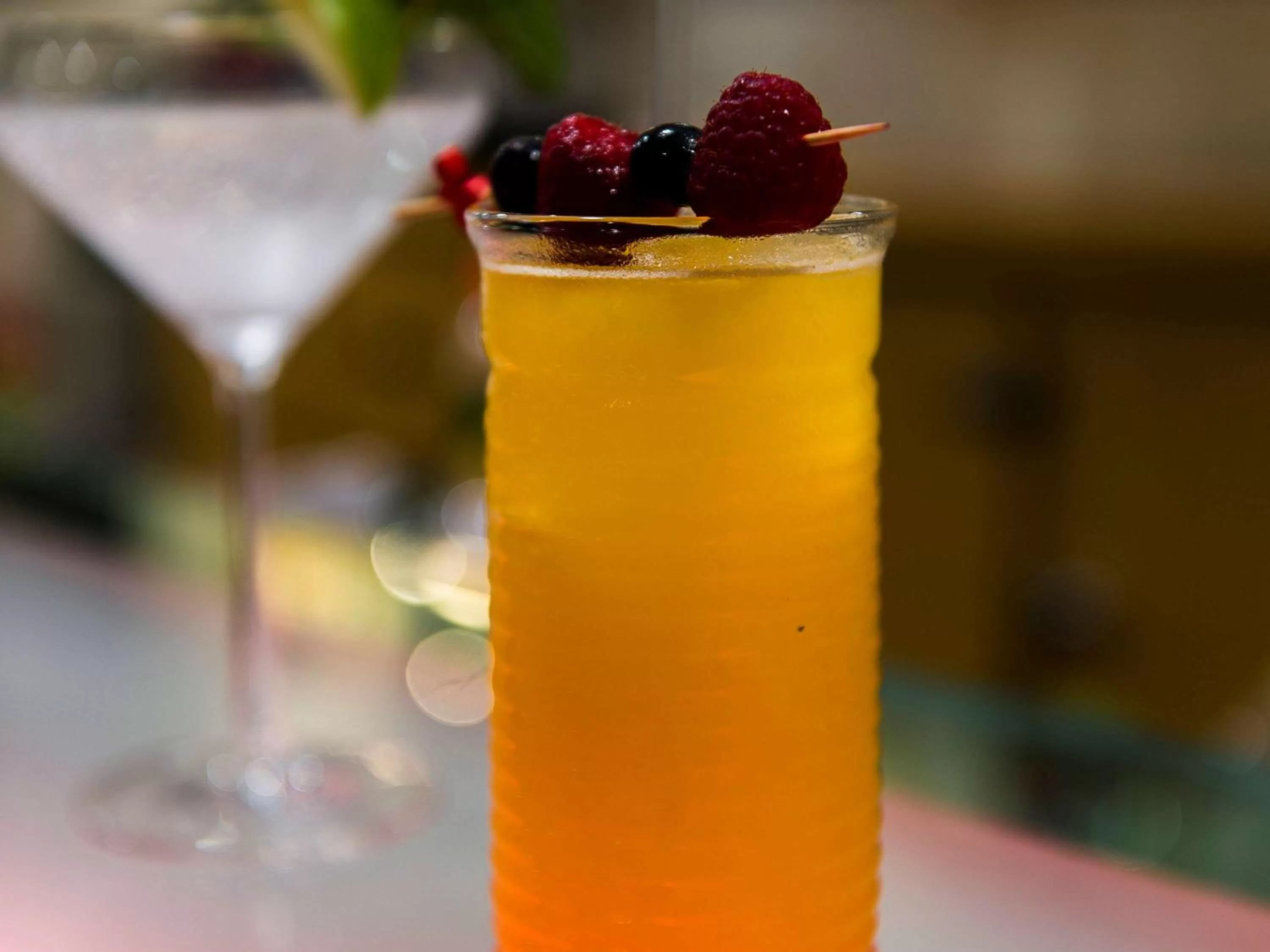 Lounge or bar in Novotel Le Mans