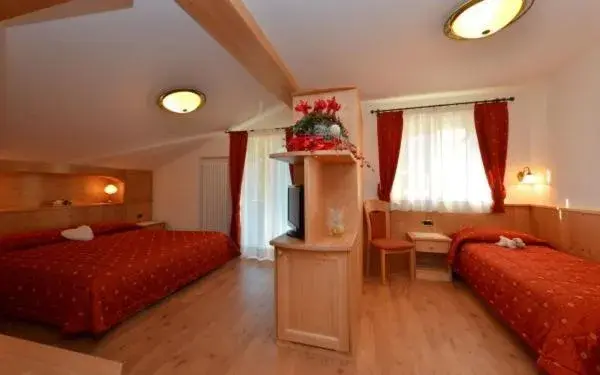 Photo of the whole room, Bed in Hotel Zirmes