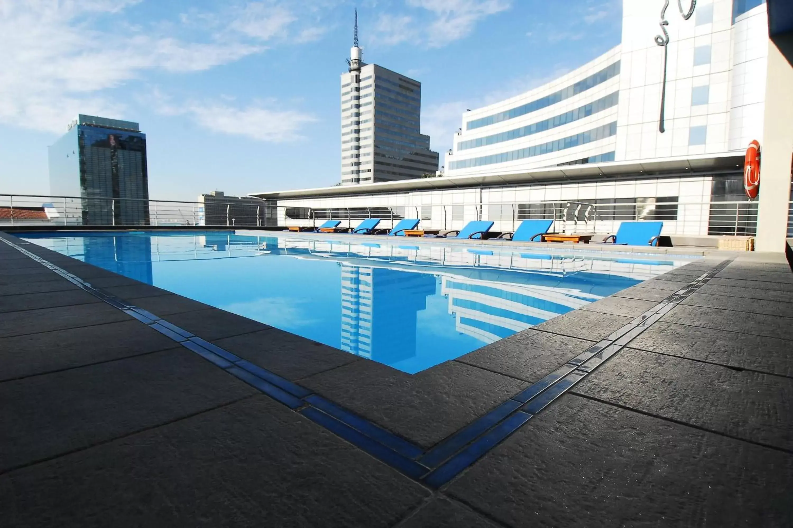 Swimming Pool in Protea Hotel by Marriott Cape Town North Wharf