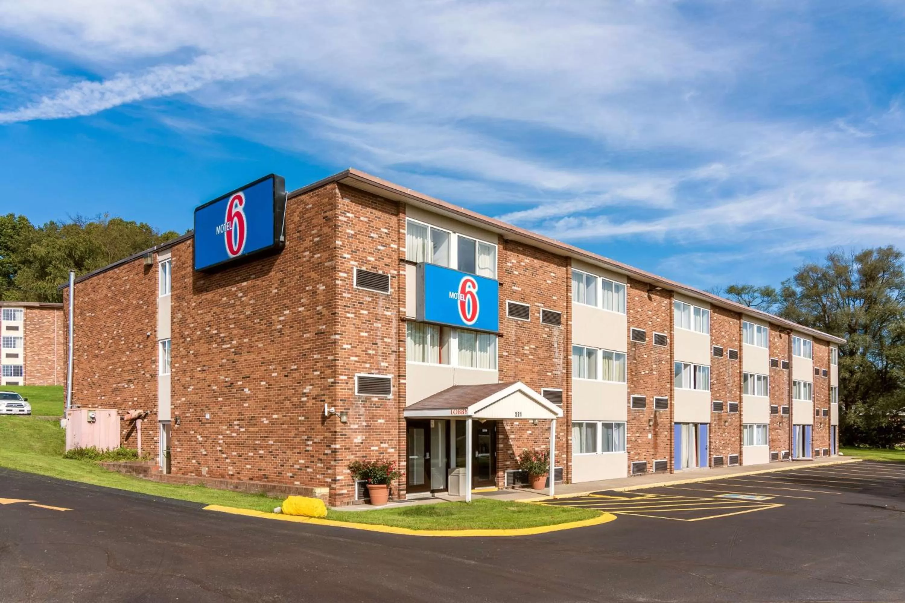 Property building in Motel 6-New Stanton, PA
