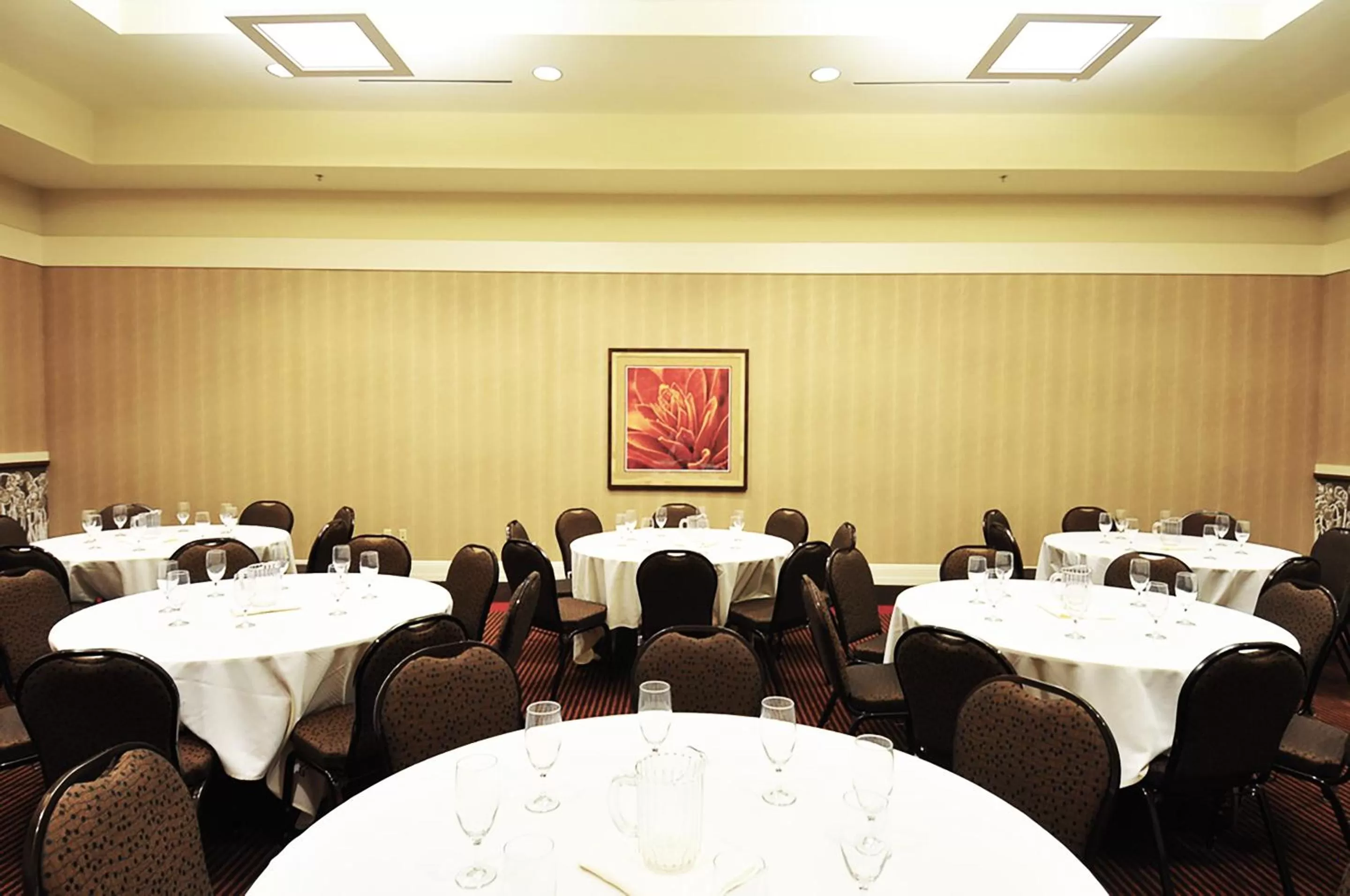 Business facilities in Overton Hotel and Conference Center