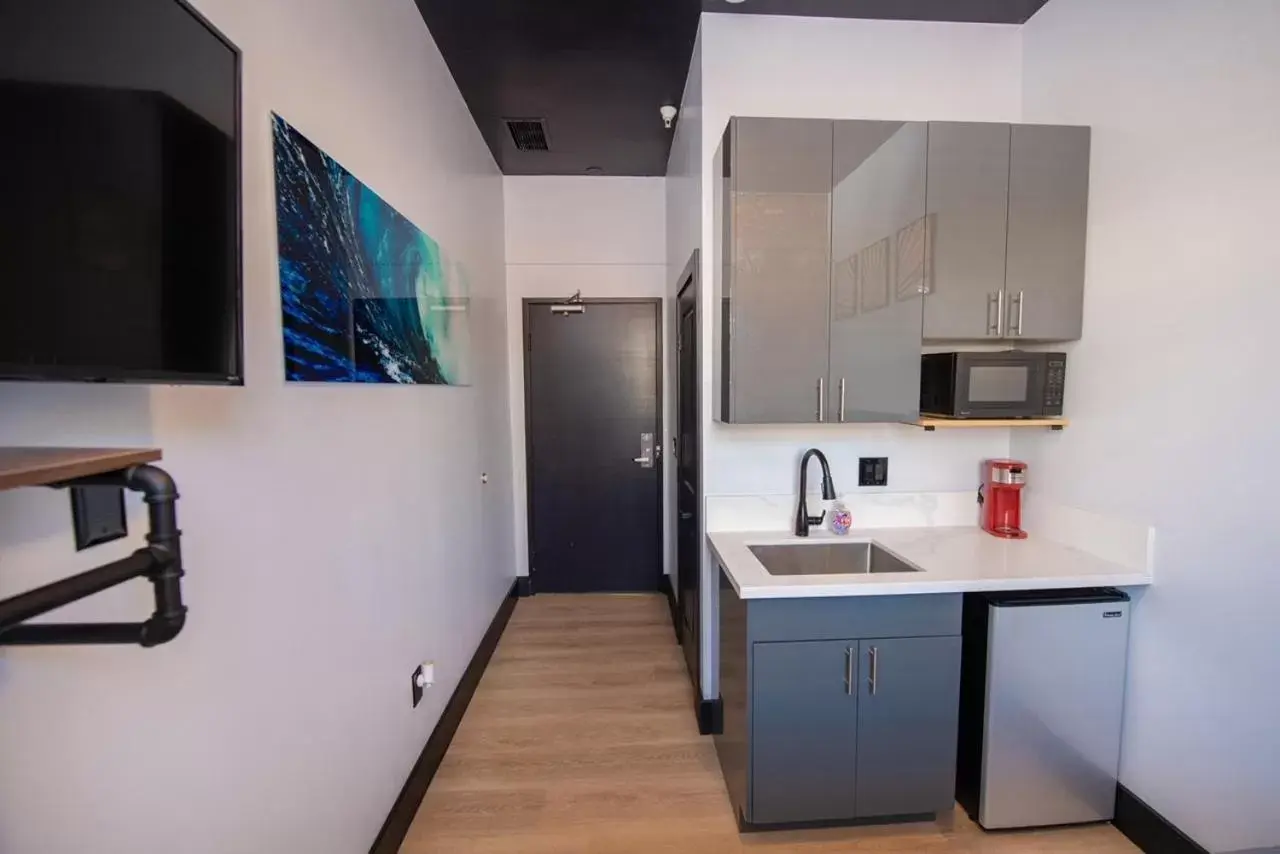 TV and multimedia, Kitchen/Kitchenette in Hotel Occidental Balboa Park Downtown