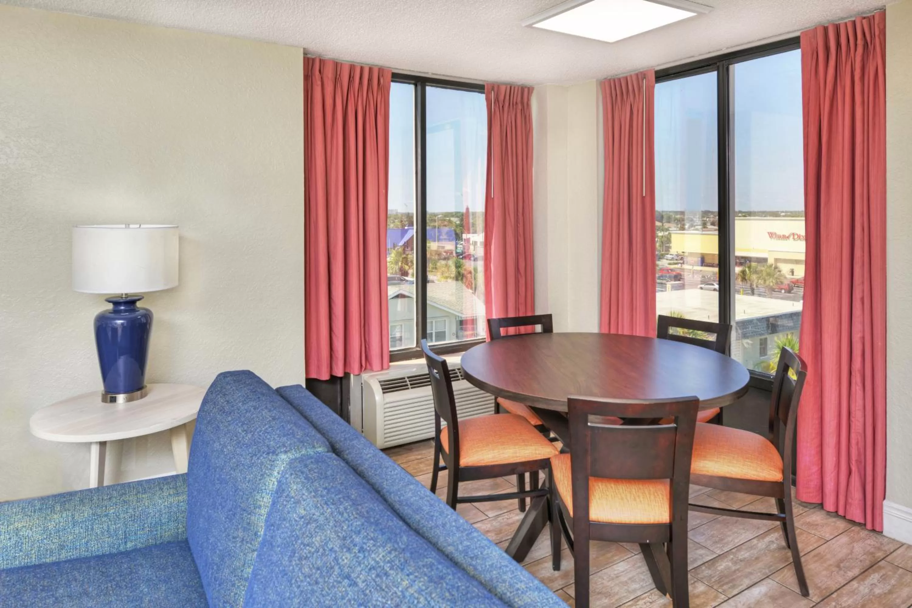 Kitchen or kitchenette in El Caribe Resort and Conference Center