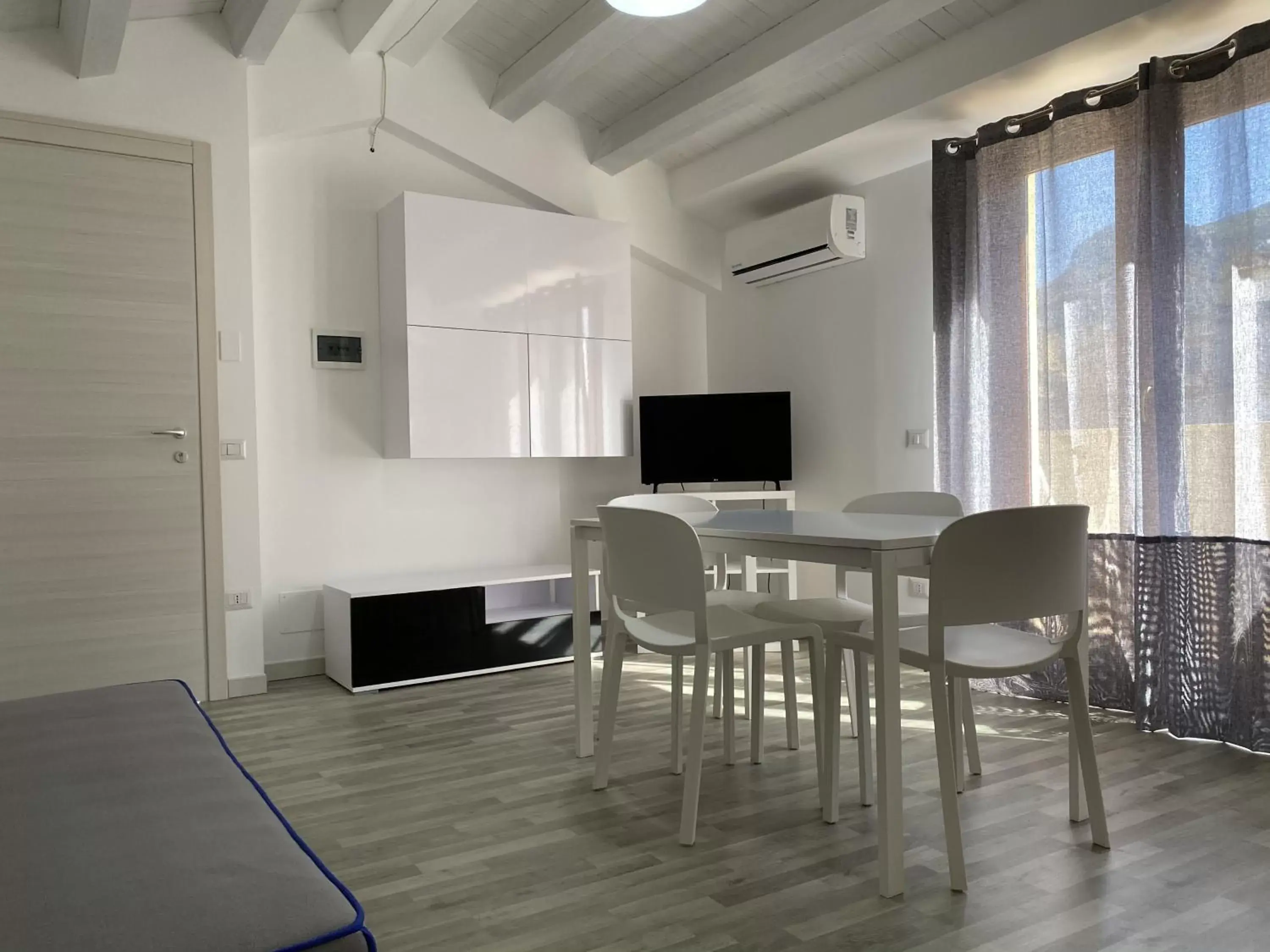 TV and multimedia, Dining Area in Marina di Petrolo Hotel & SPA