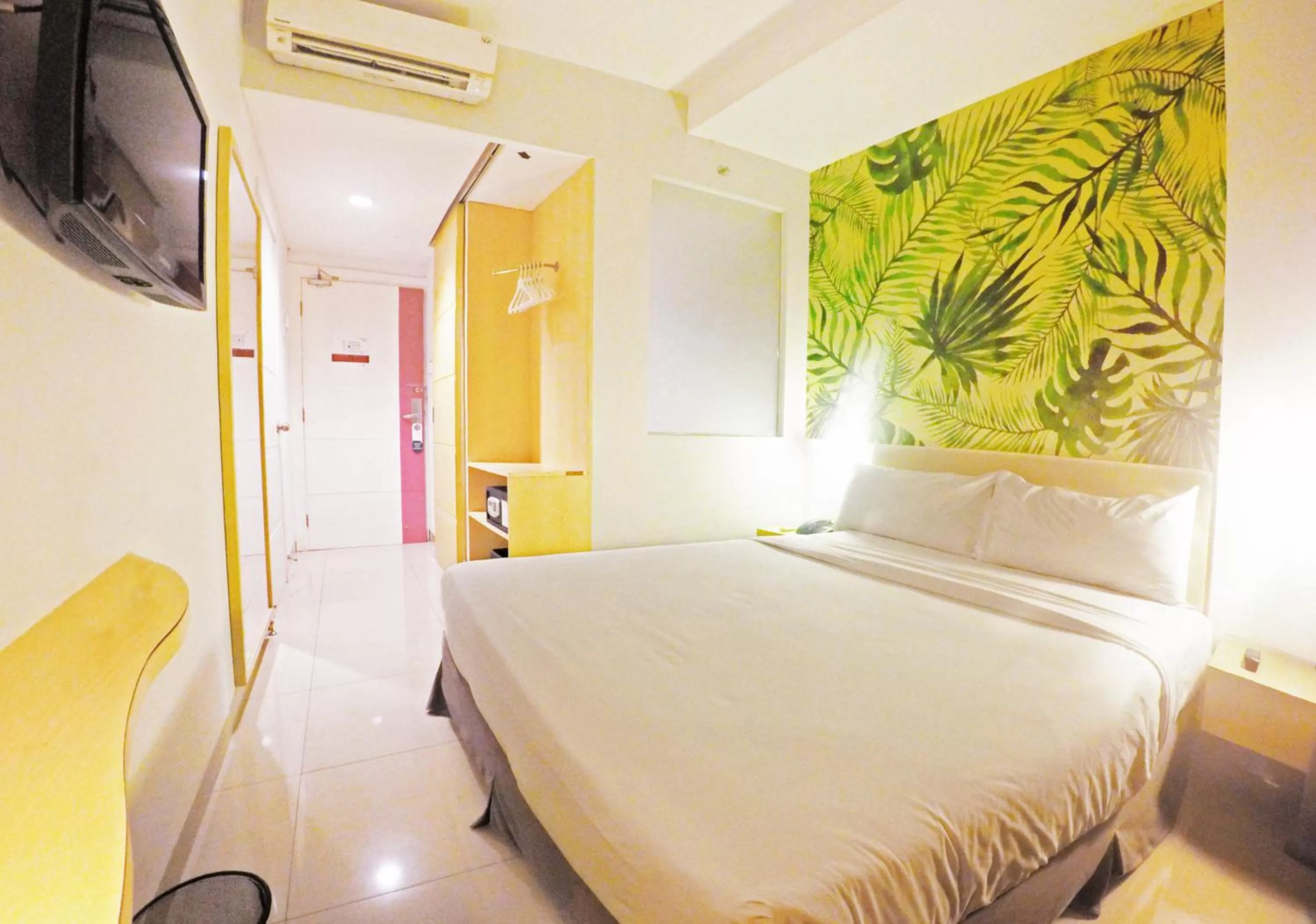 Bed in Liberta Hotel Kemang