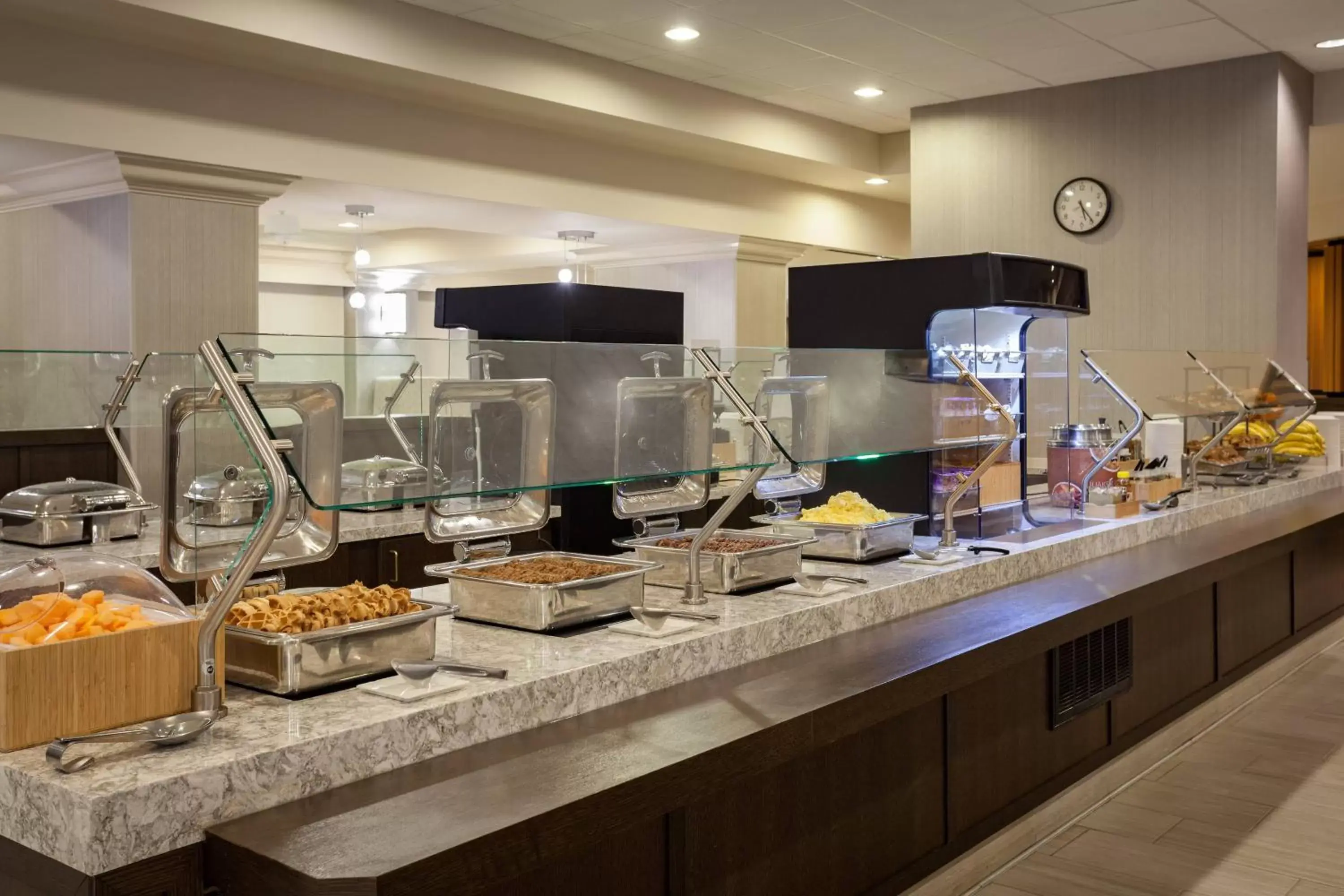 Breakfast, Food in SpringHill Suites by Marriott Orlando Lake Buena Vista in Marriott Village