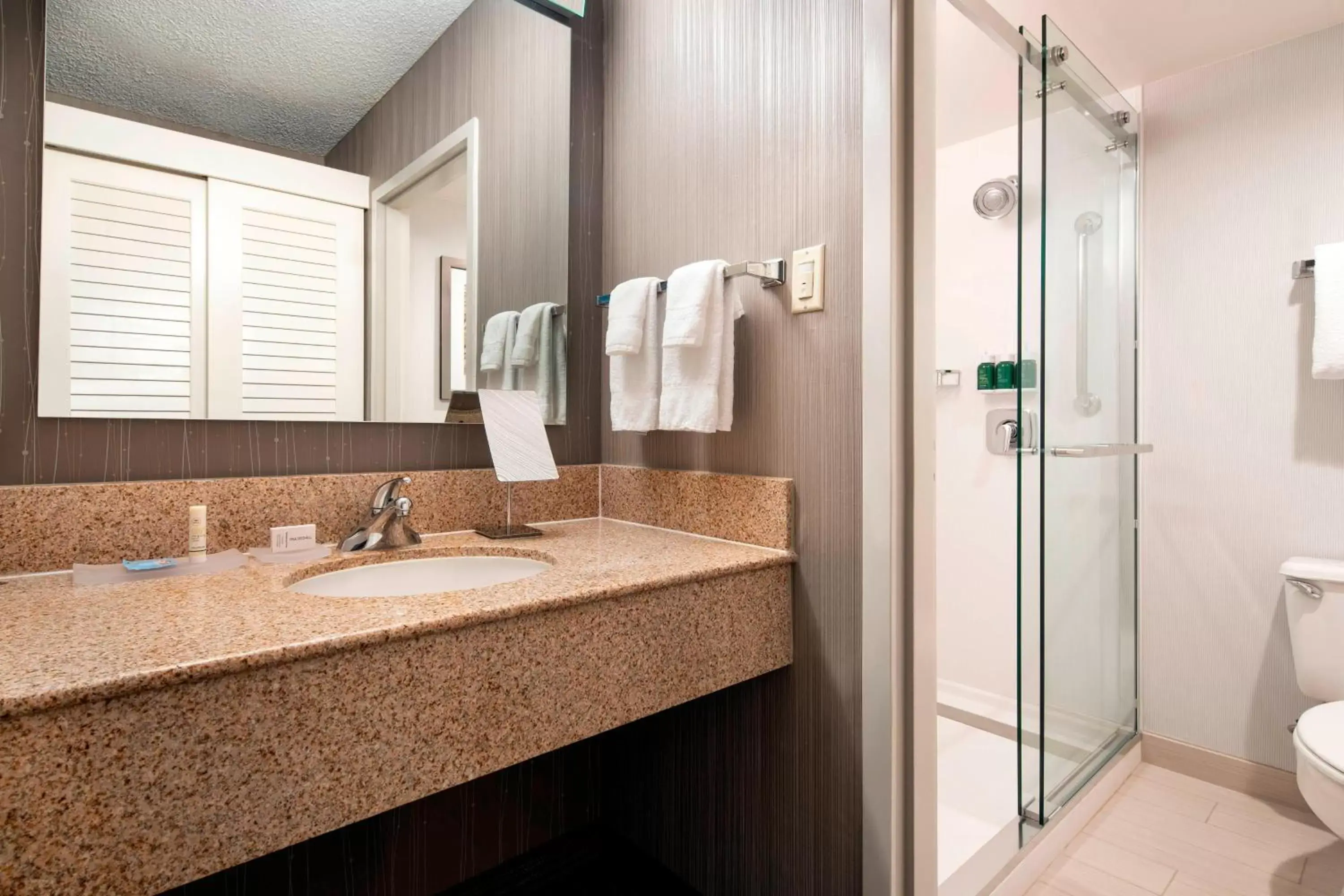 Bathroom in Courtyard by Marriott San Francisco Airport