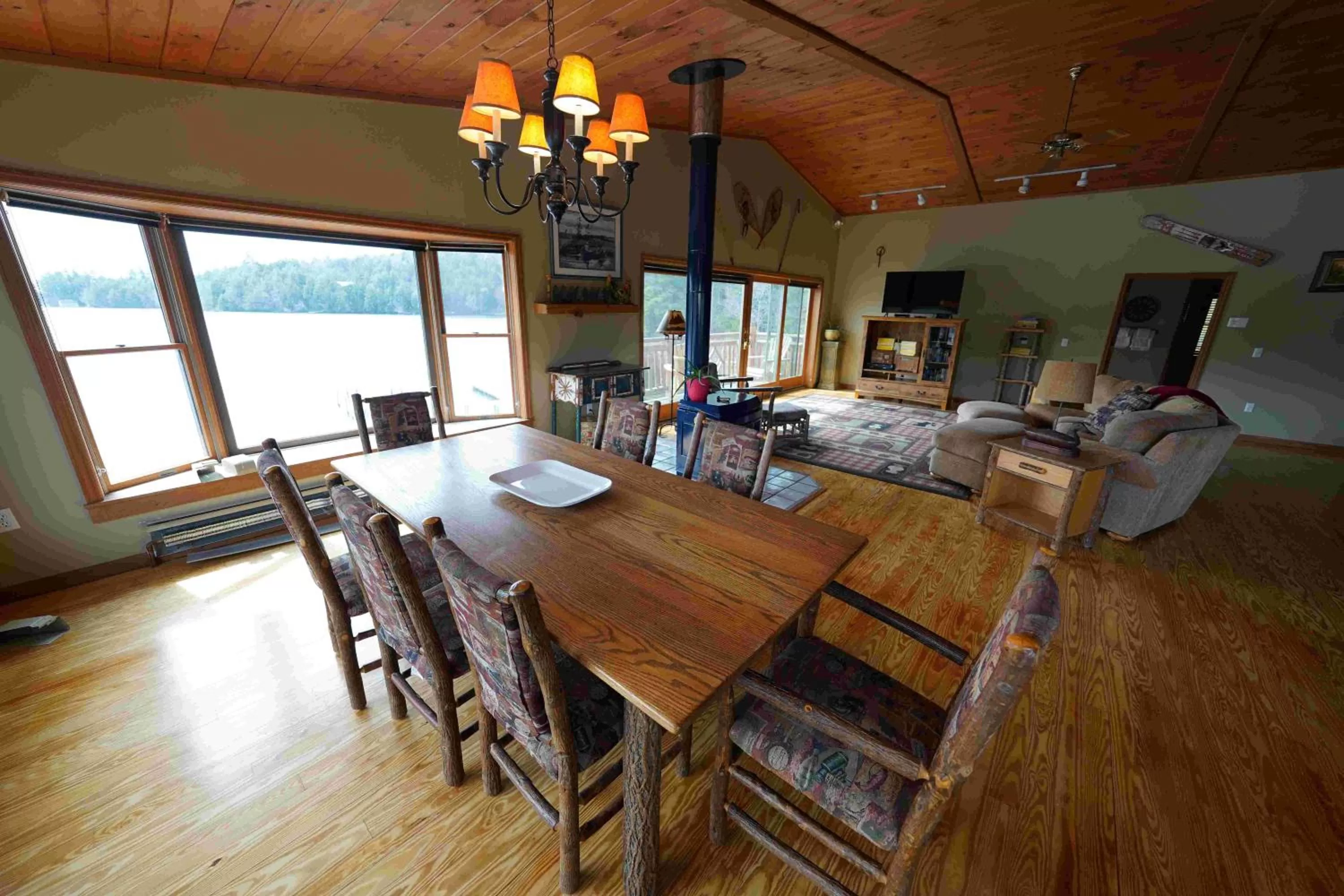 Dining Area in Ampersand Bay Resort