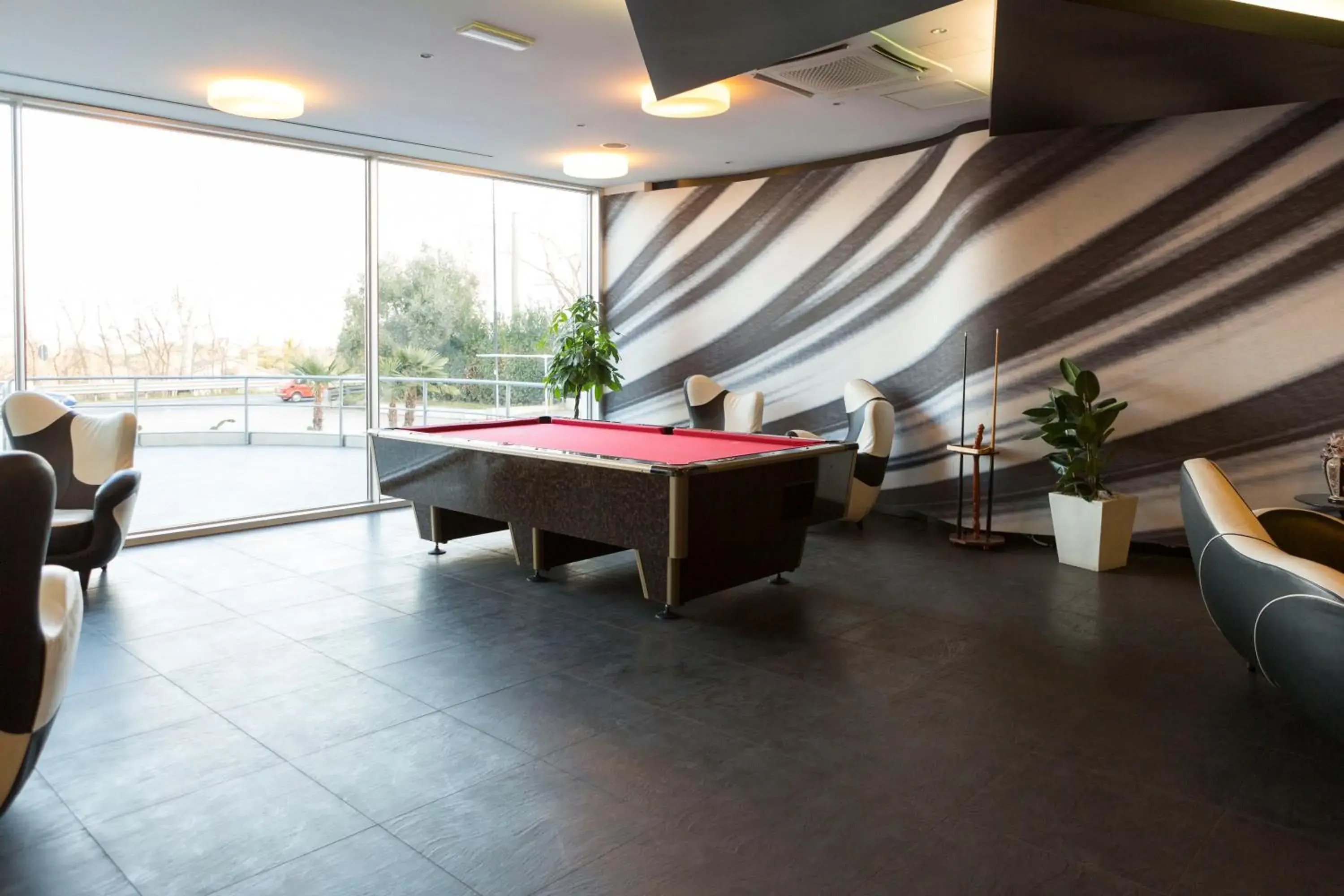 Billiard, Billiards in Klass Hotel