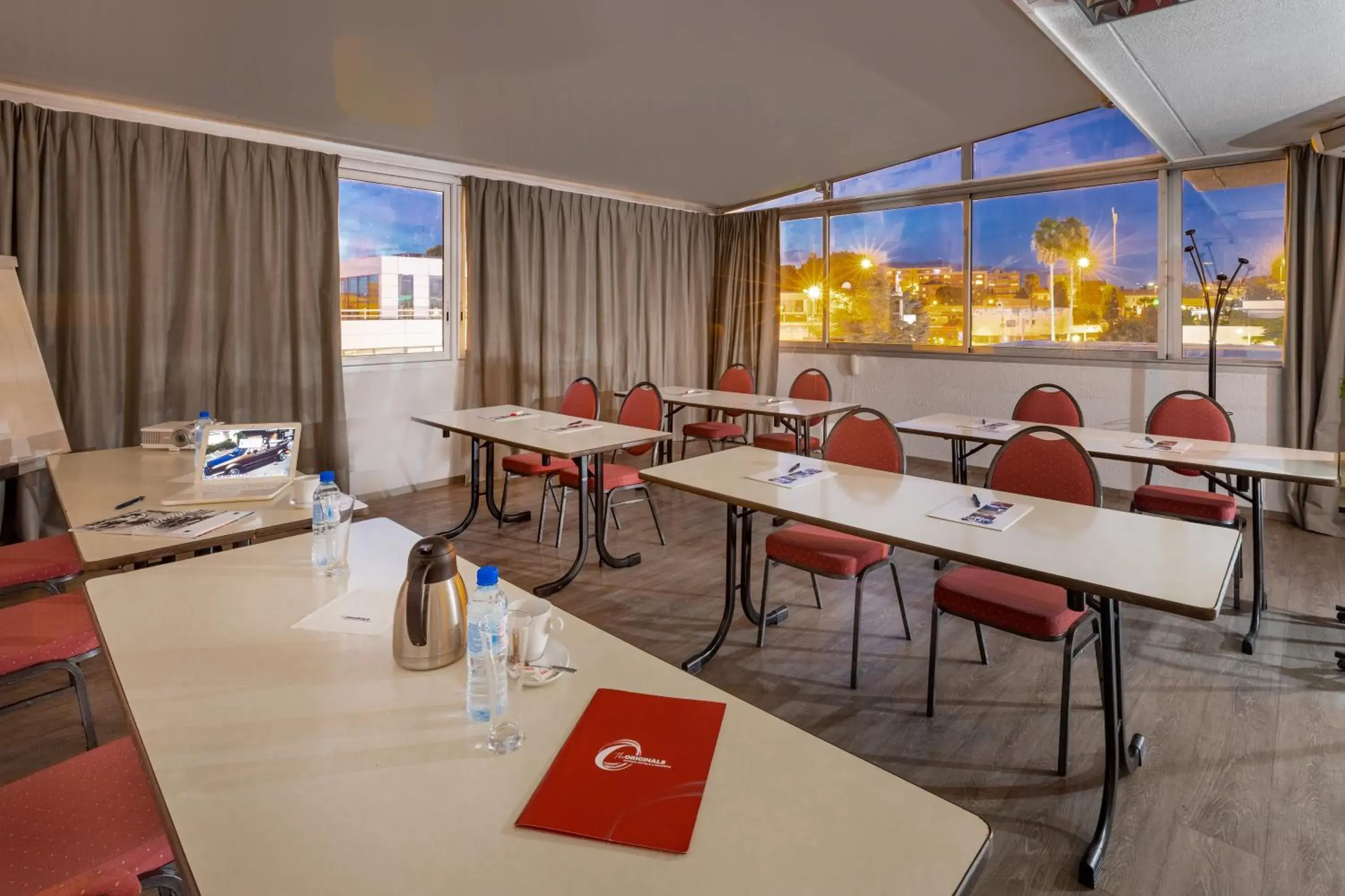 The Originals City, Hôtel Galaxie, Nice Aéroport The Originals City, Hôtel Galaxie, Nice Aéroport