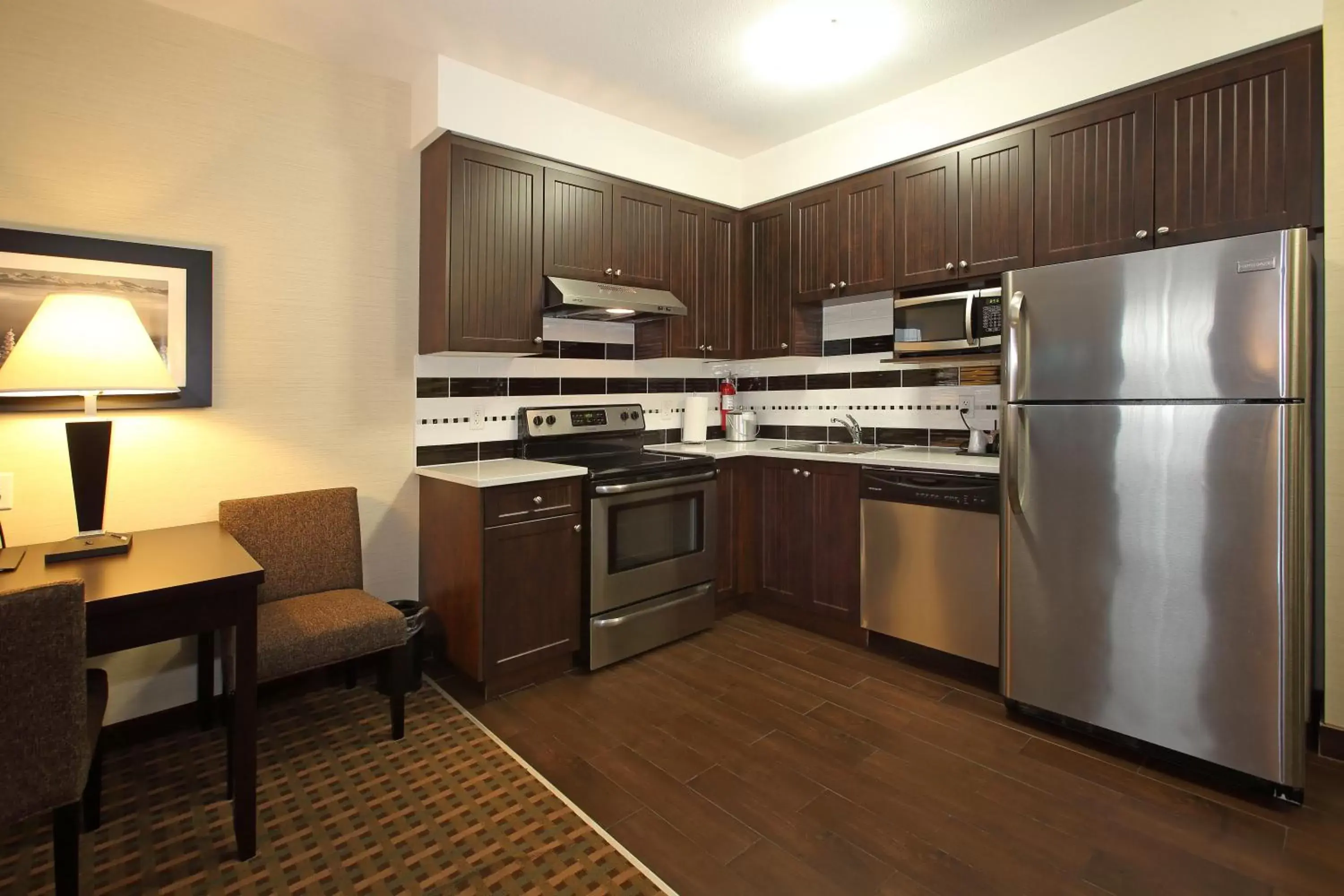 One-Bedroom Suite with Kitchen - Non-Smoking  in Best Western Pacific Inn