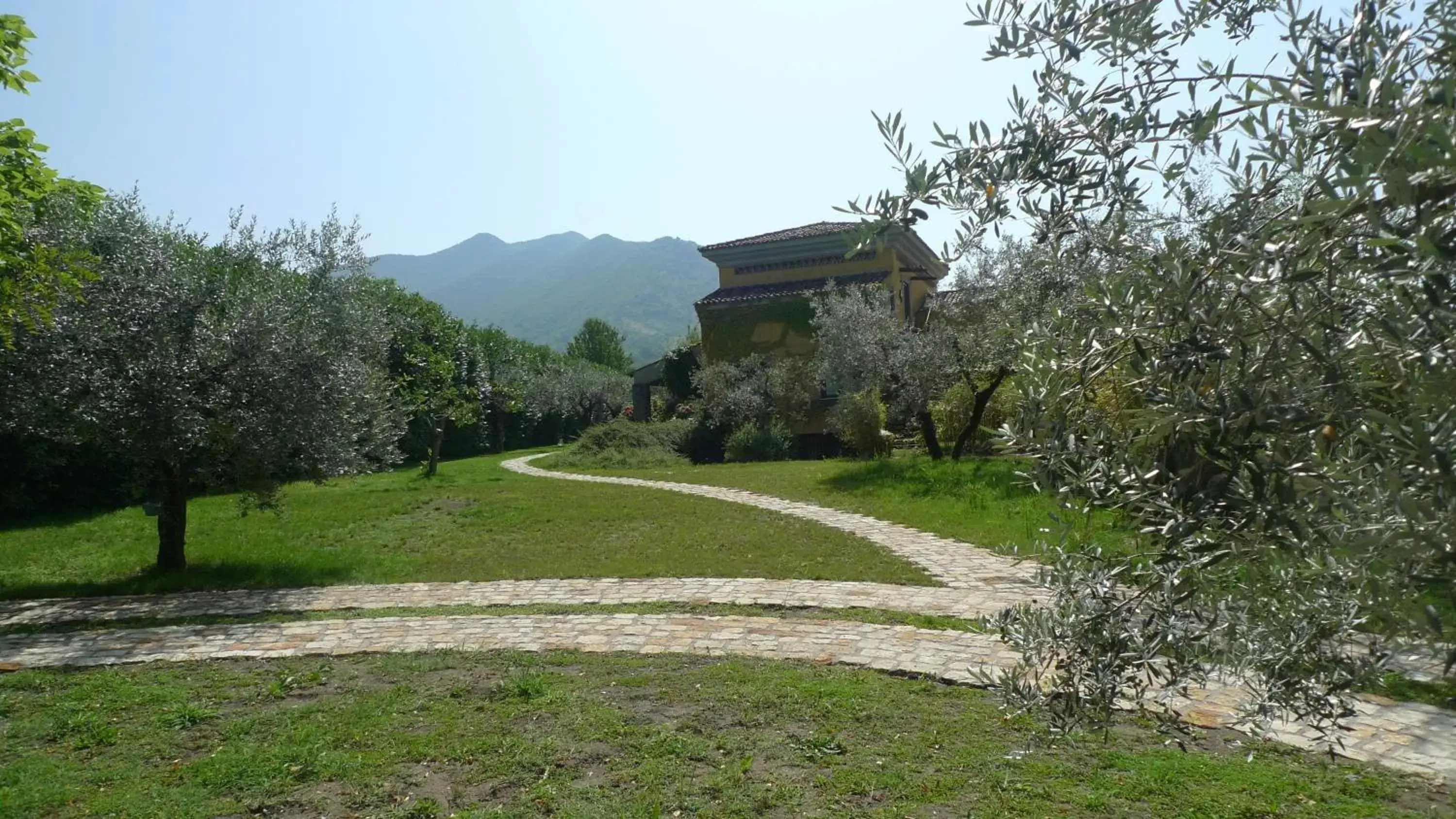 Facade/entrance, Garden in Le Ninfee