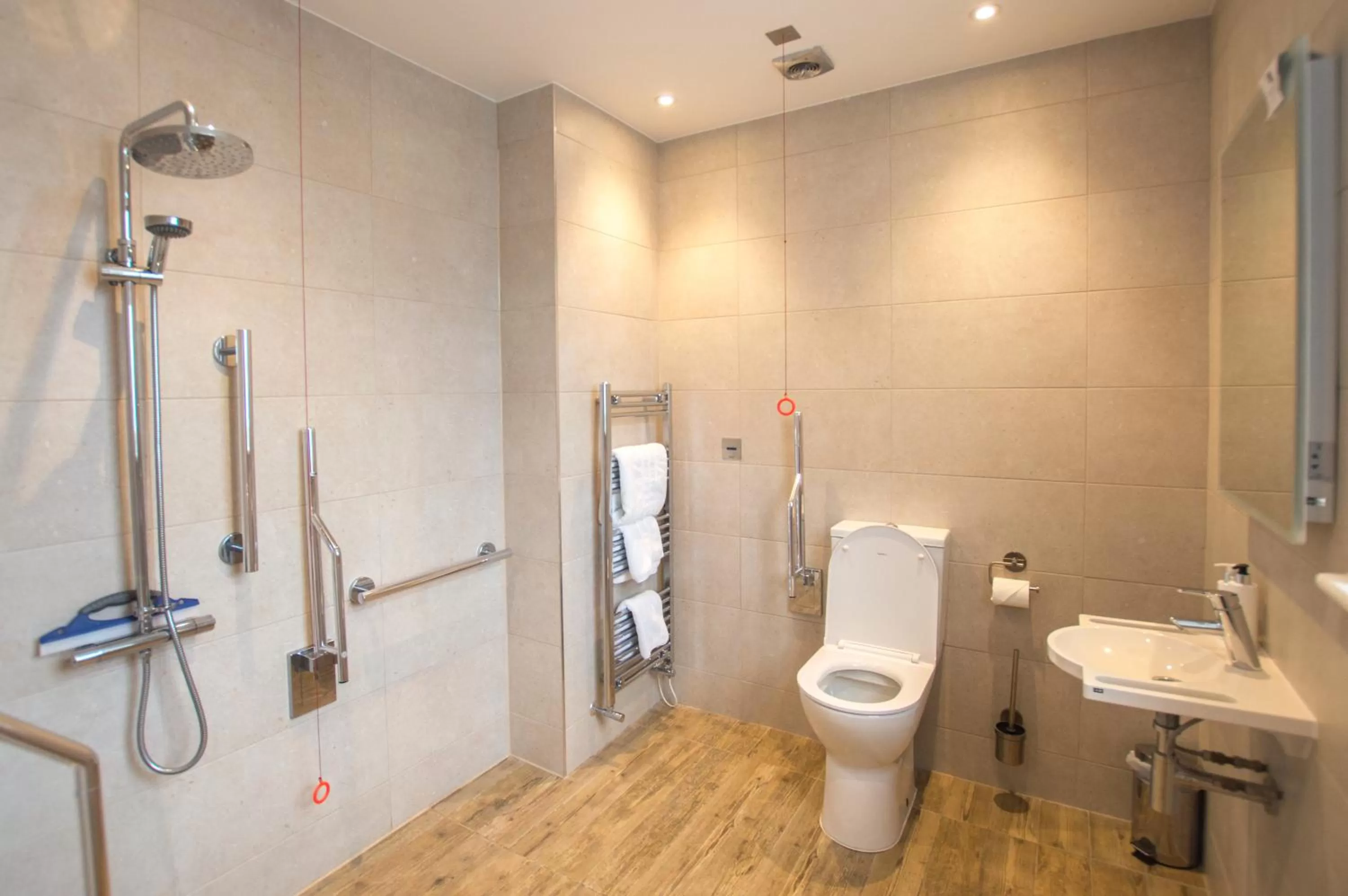 Shower, Bathroom in Bay Tree Broadstairs