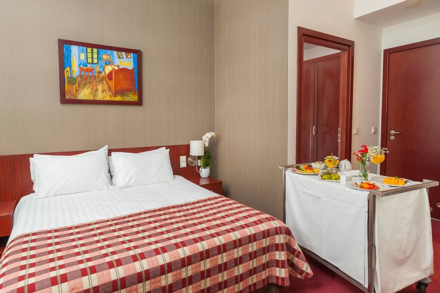 Bed in Premier Kraków Hotel