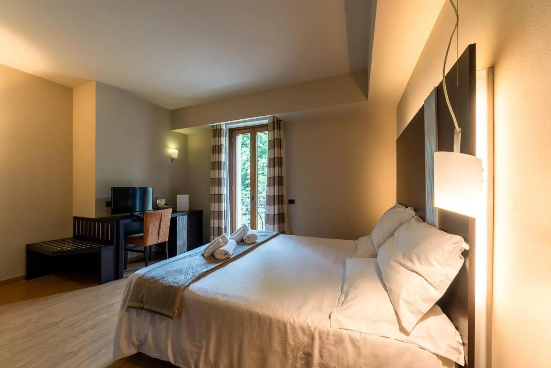 Bed in Hotel Ristorante San Carlo