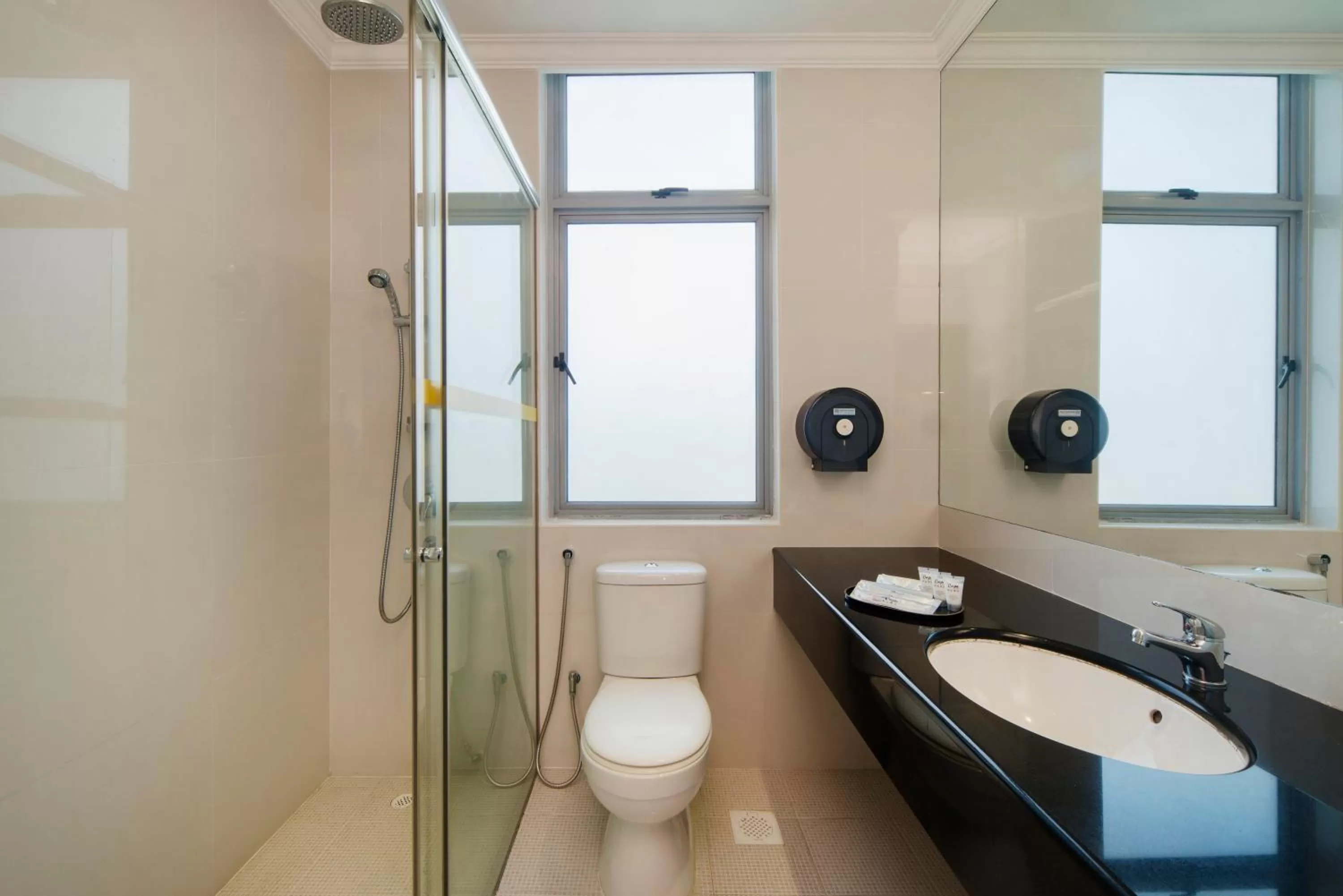 Shower in New Cape Inn