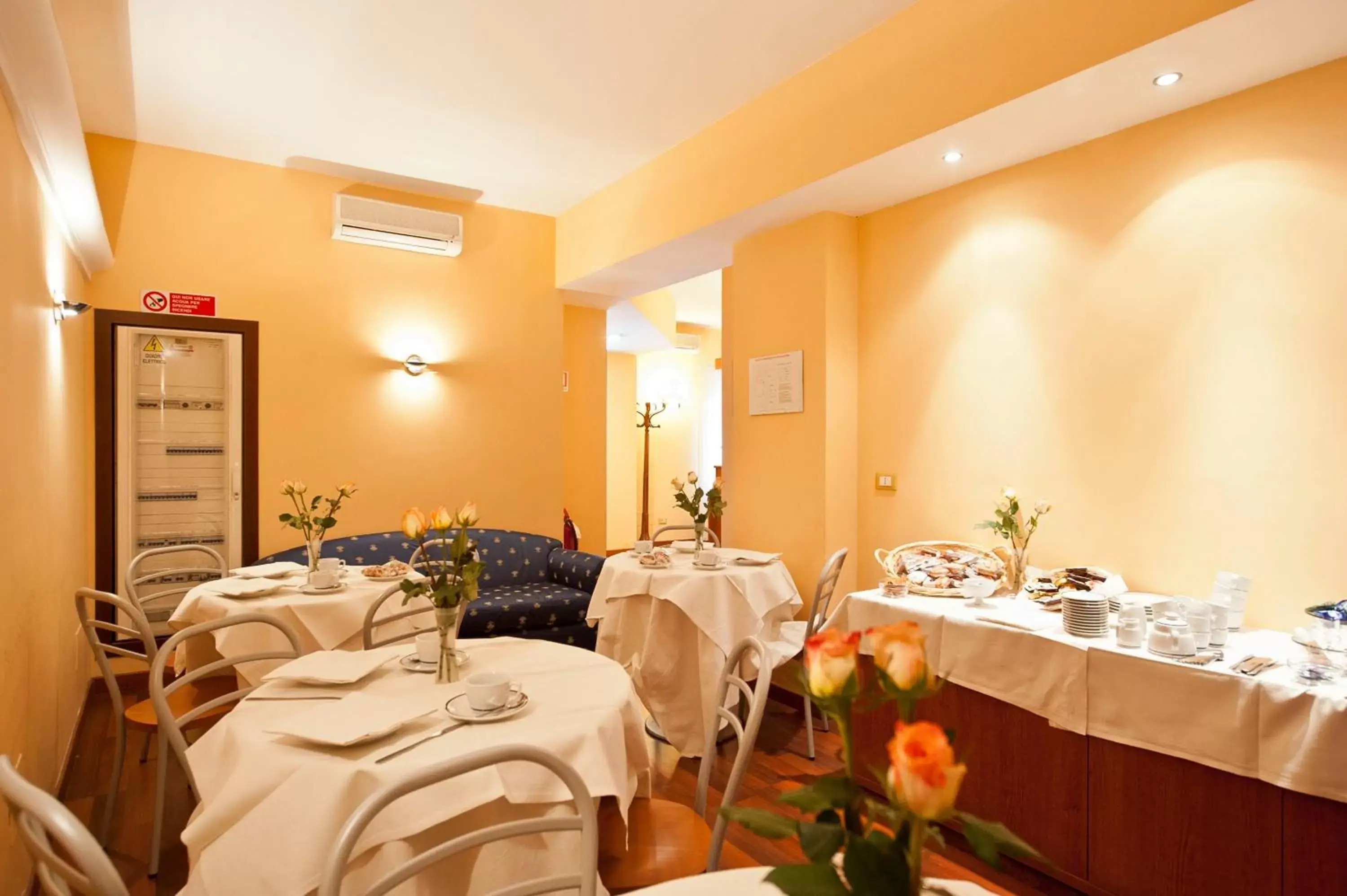 Restaurant/Places to Eat in Hotel 4 Pini