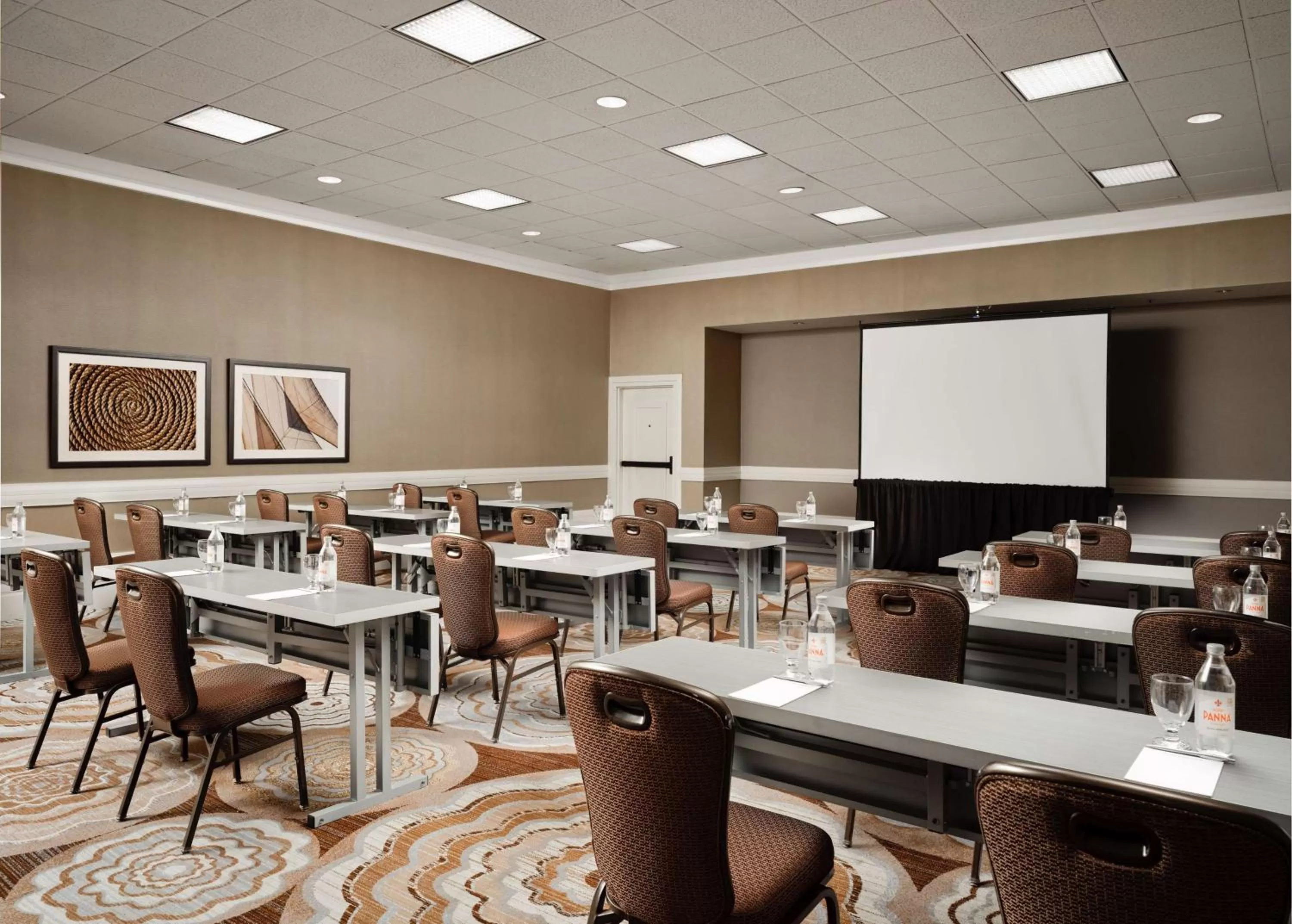 Meeting/conference room in Sonesta Redondo Beach and Marina