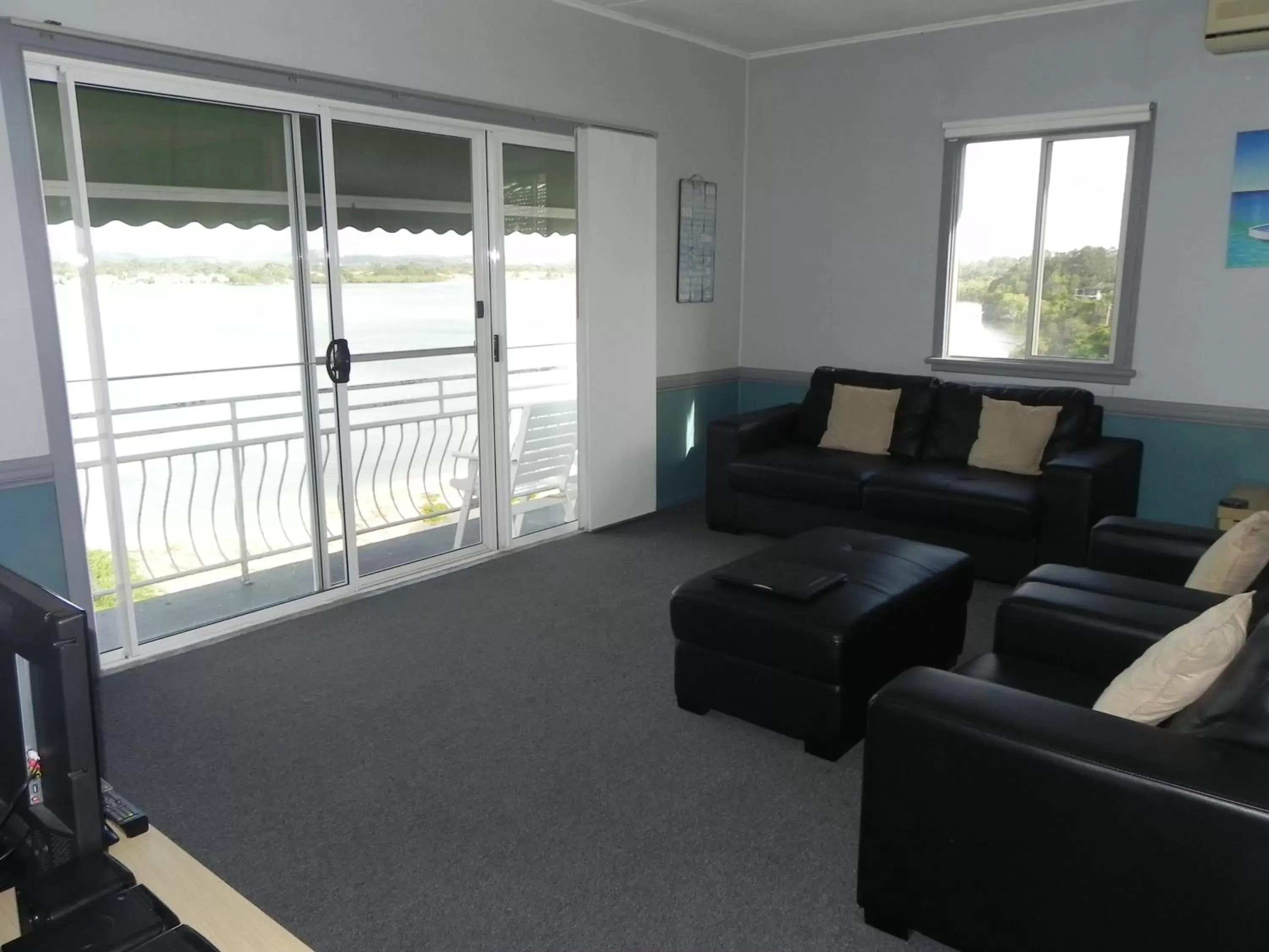 Living room, Seating Area in Leisure-Lee Holiday Apartments