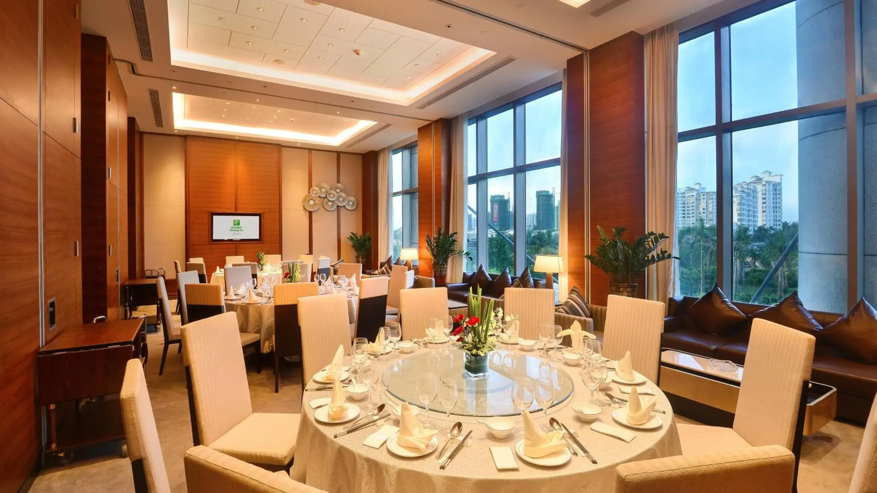 Restaurant/Places to Eat in Holiday Inn Haikou West Coast, an IHG Hotel