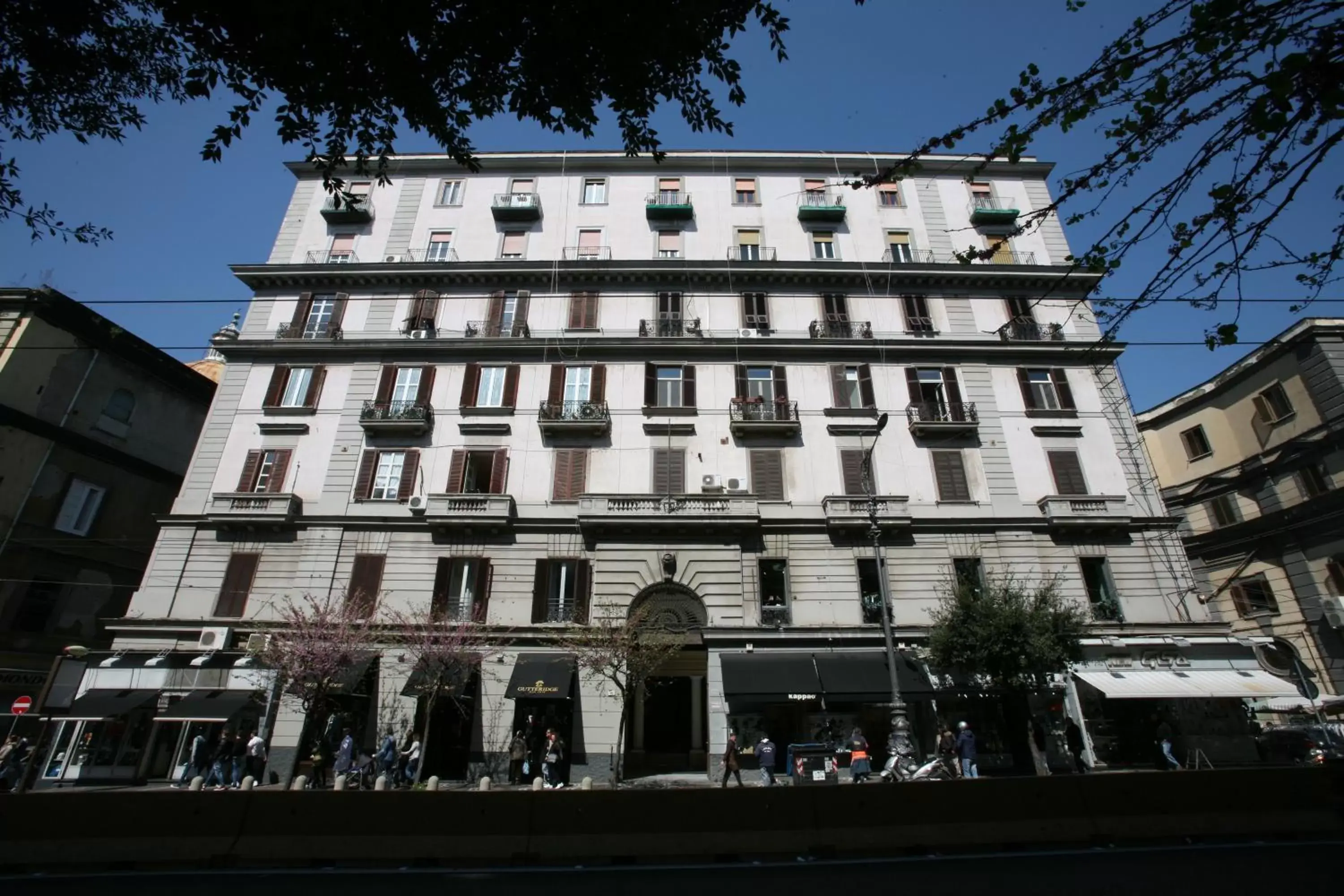 Facade/entrance, Property Building in Napoli Suite