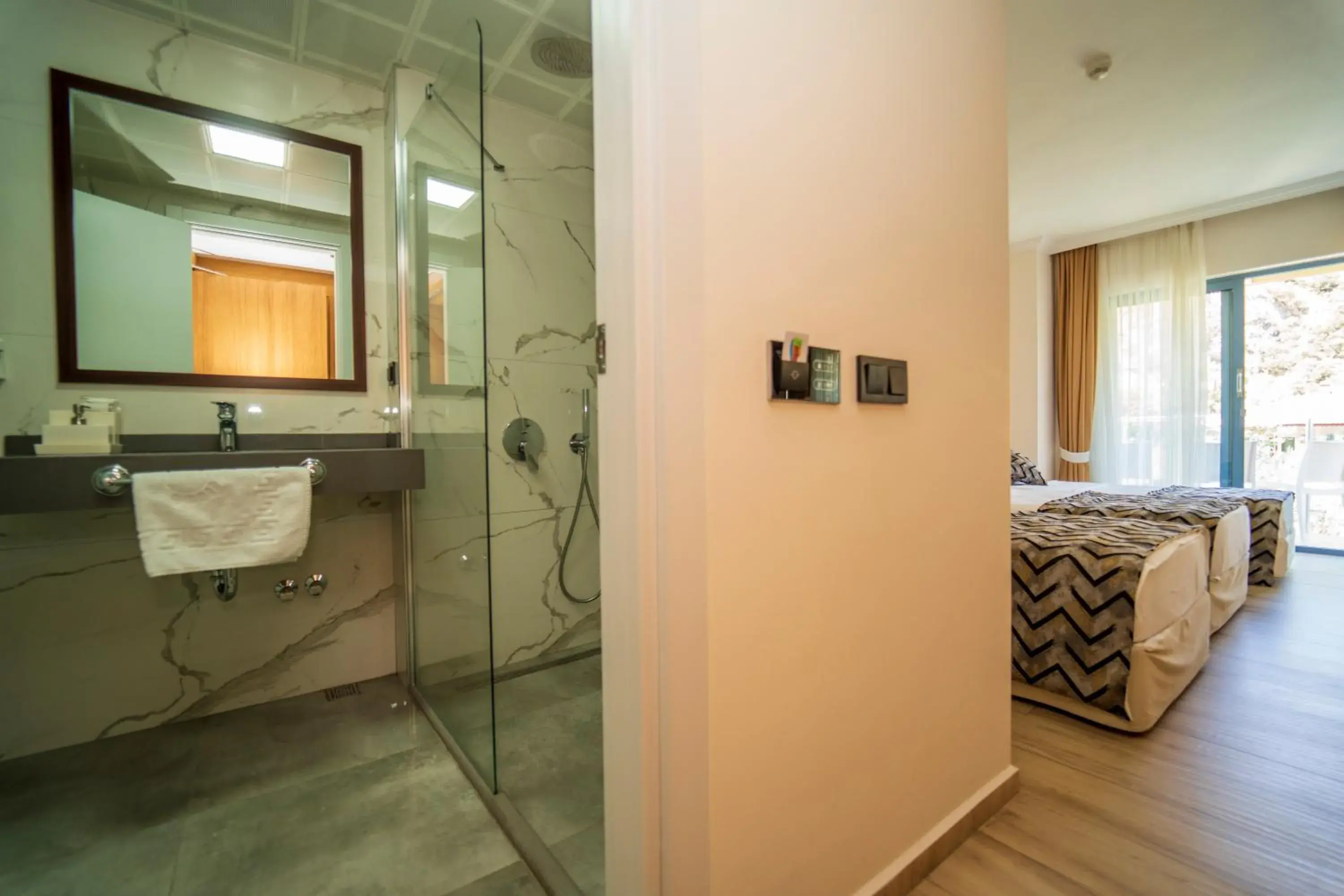 Shower, Bathroom in Belcehan Deluxe Hotel