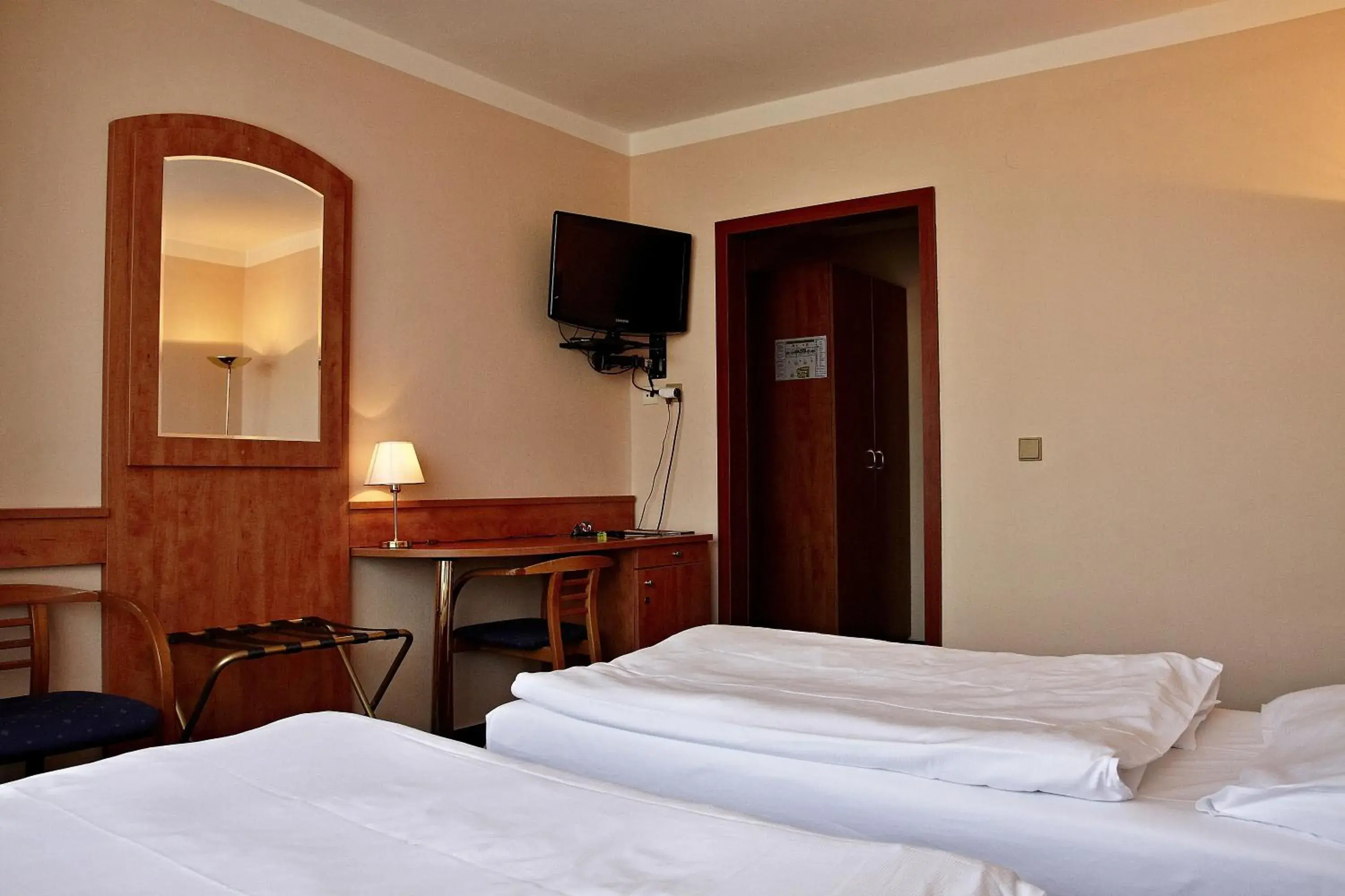 Bedroom, Bed in Hotel Cernigov