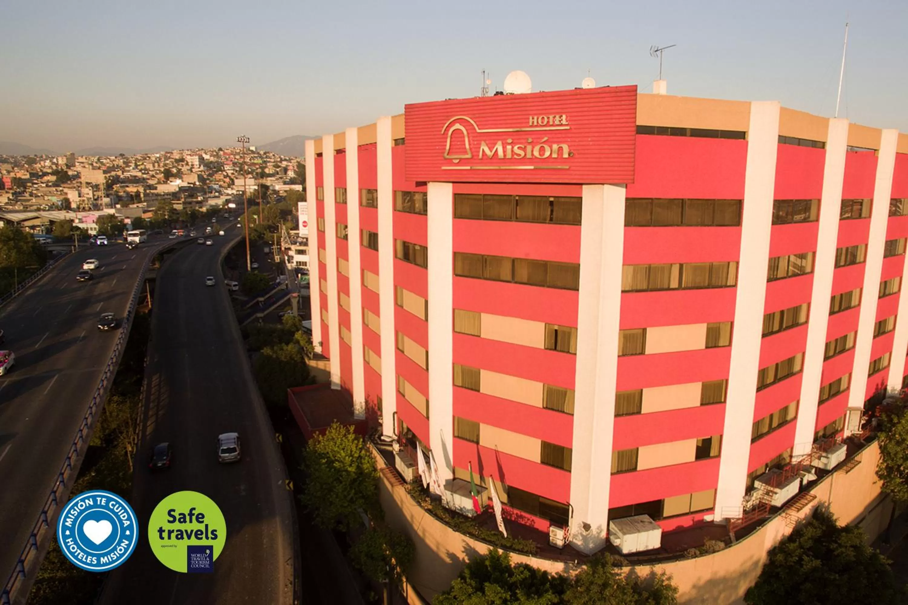 Facade/entrance, Property Building in Mision Toreo Centro de Convenciones