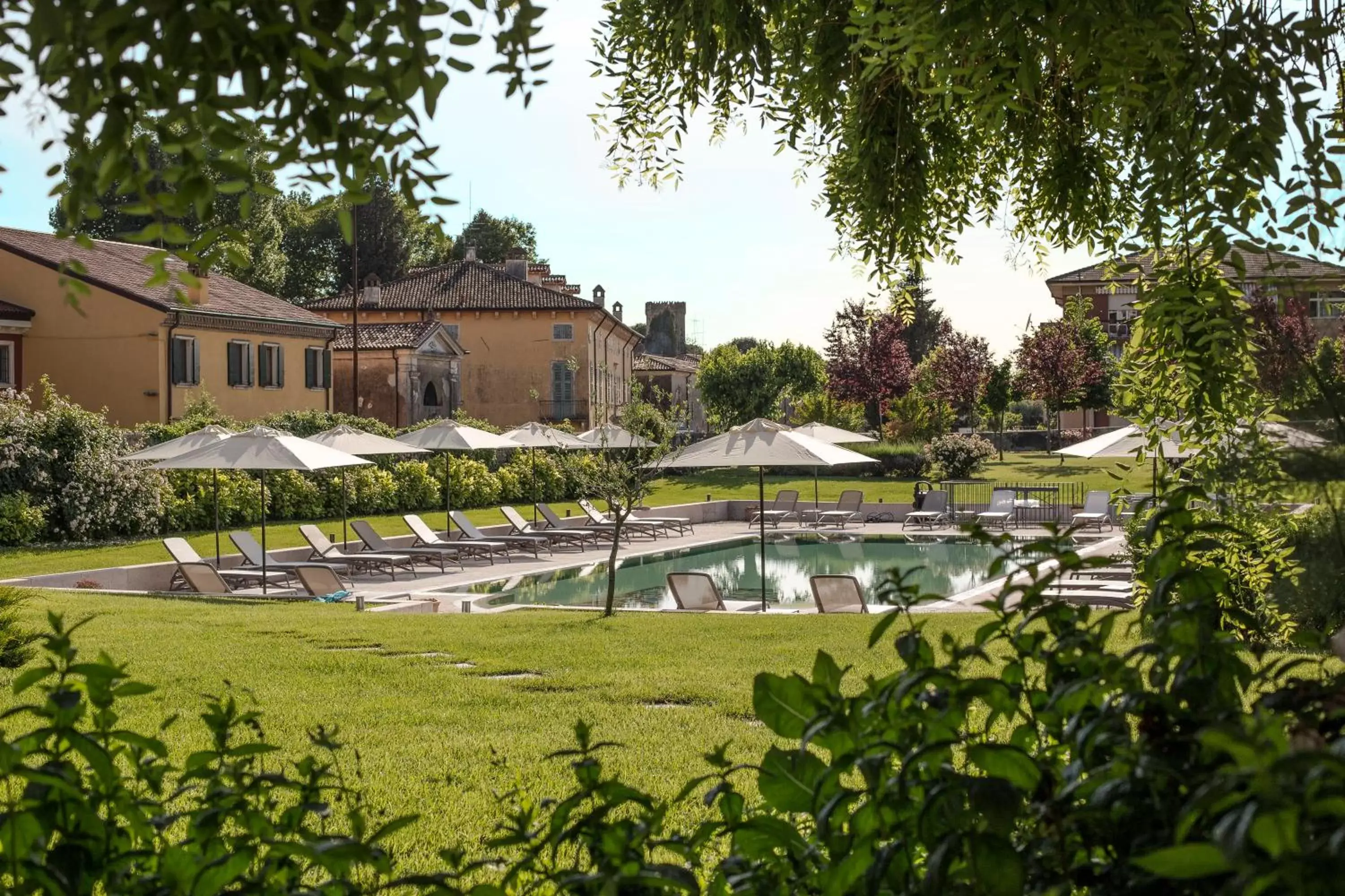 Garden, Property Building in B&B Villa Nichesola