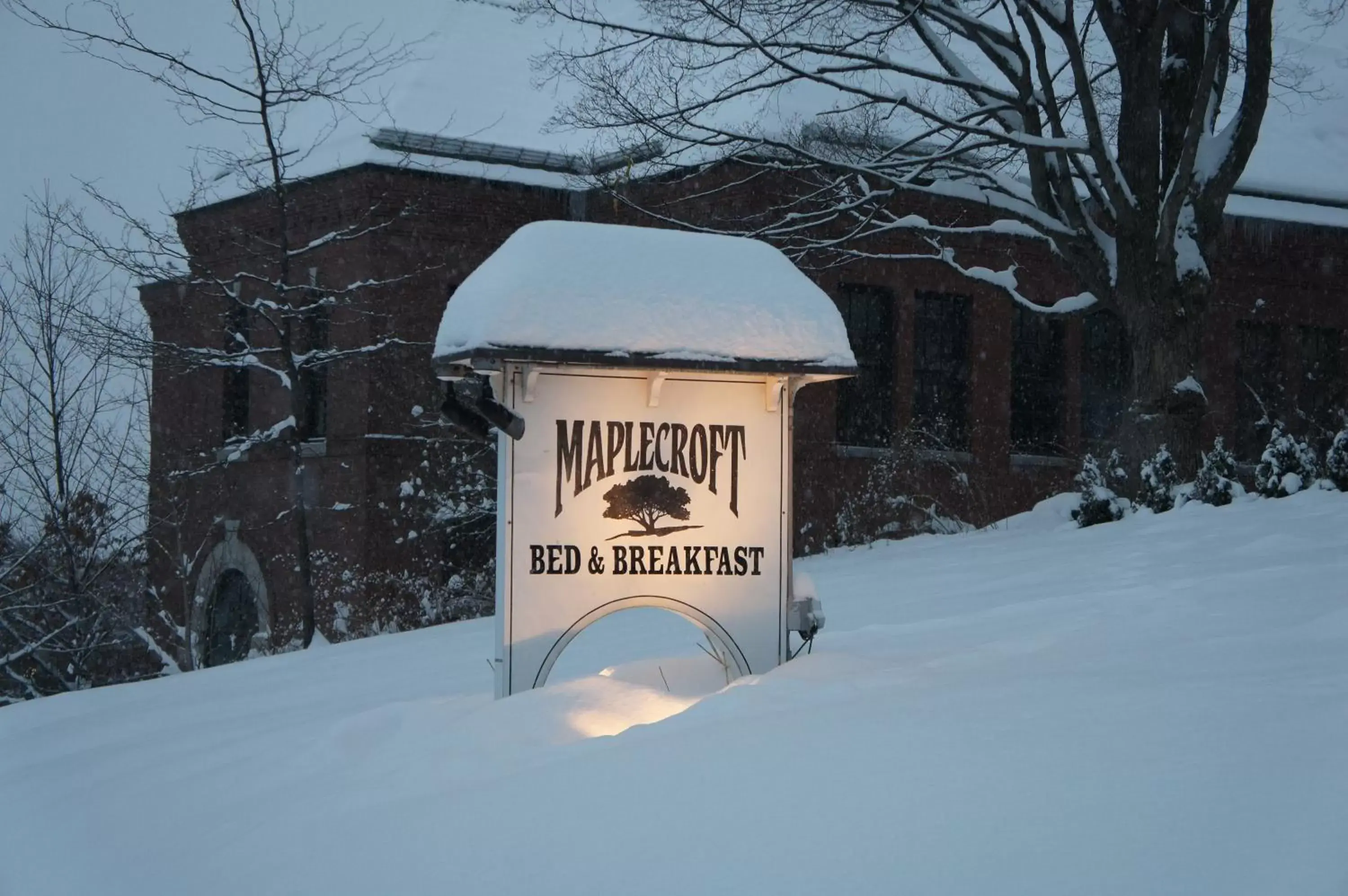 Winter in Maplecroft Bed & Breakfast