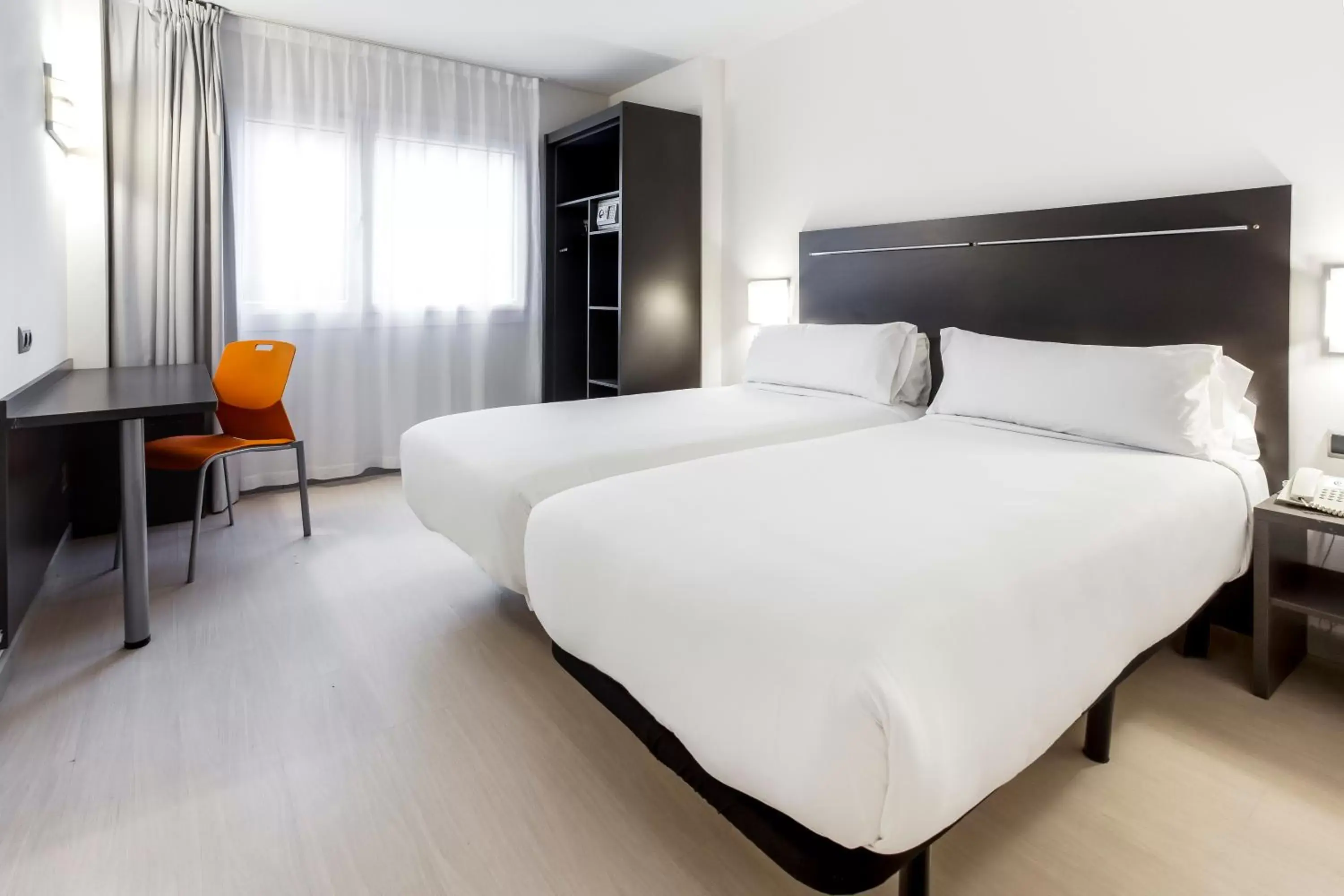 Bedroom, Bed in B&B HOTEL Barcelona Rubí