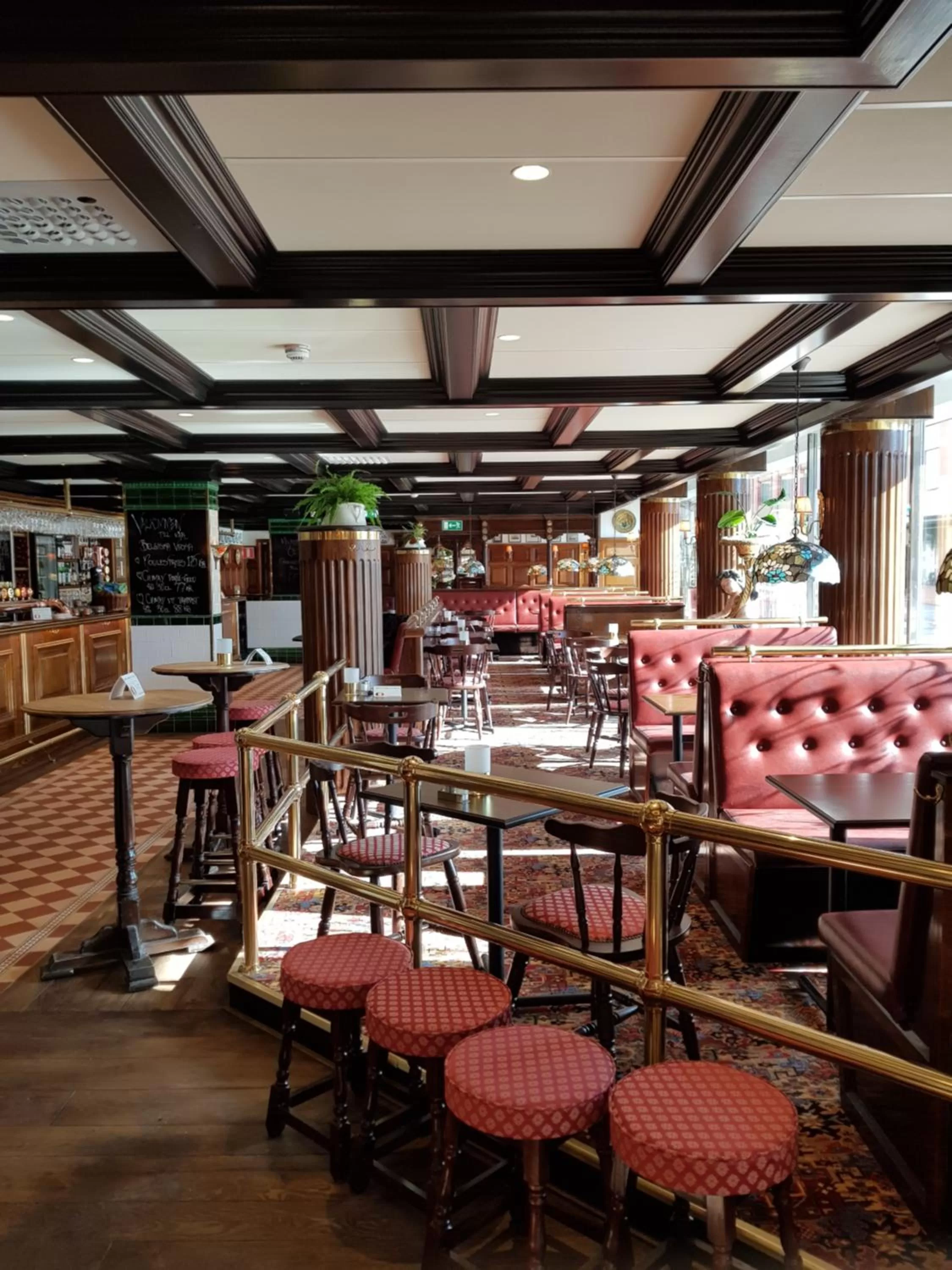 Restaurant/places to eat in Hotel Bishops Arms Mora