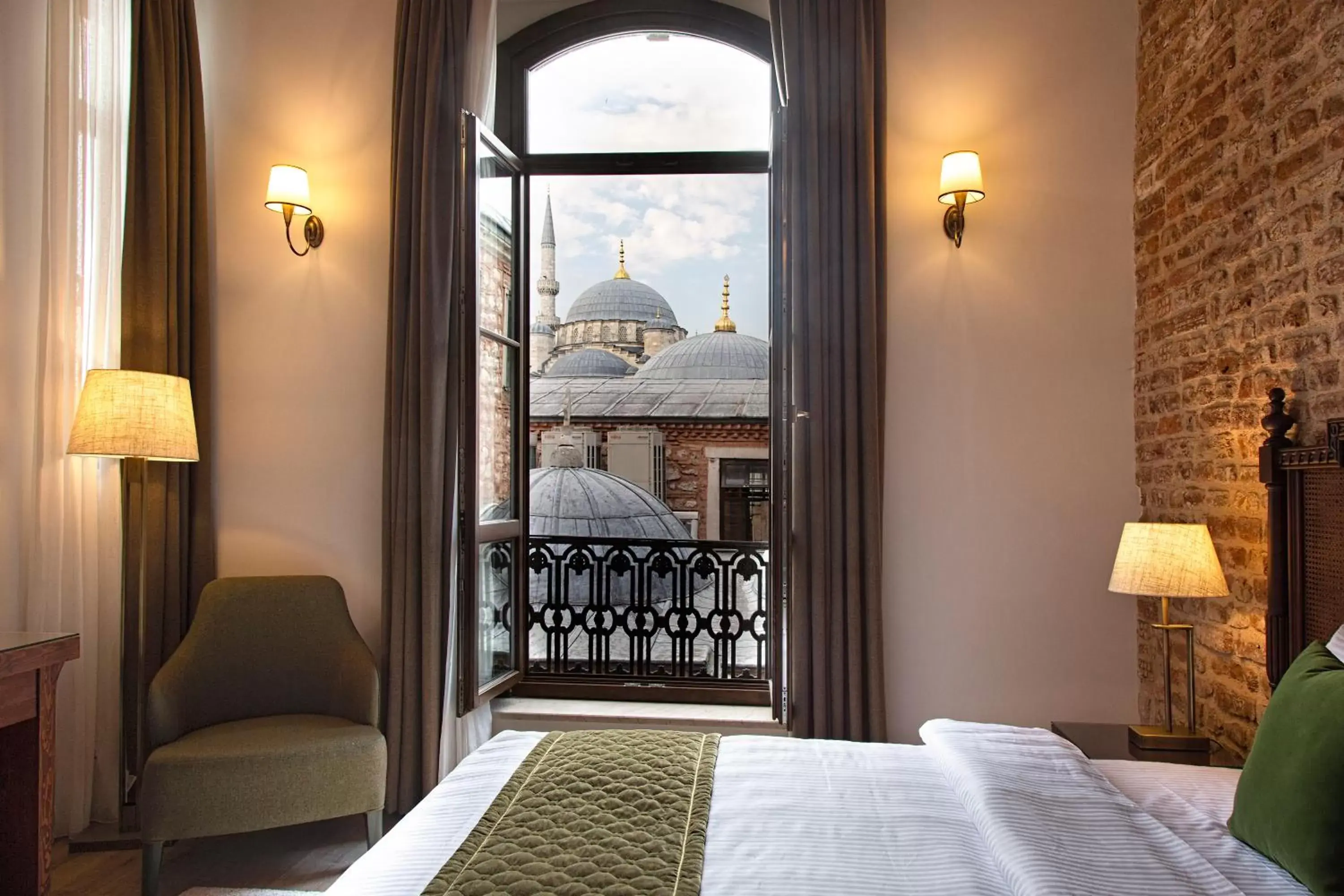 Nearby landmark, Bed in Mest Hotel Istanbul Sirkeci