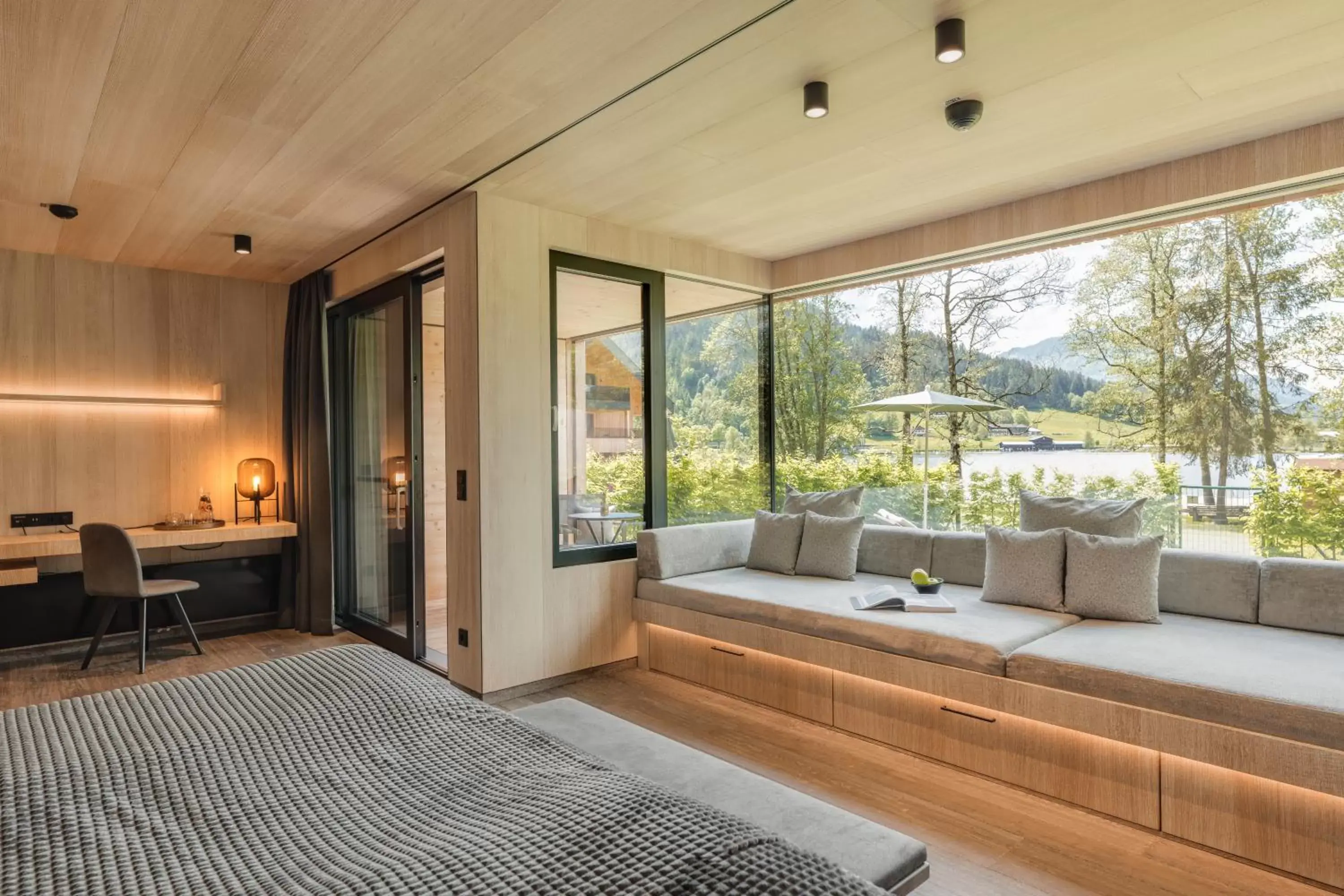 Garden Suite Deluxe in Alpenhotel Kitzbühel am Schwarzsee - 4 Sterne Superior Garden Suite Deluxe in Alpenhotel Kitzbühel am Schwarzsee - 4 Sterne Superior