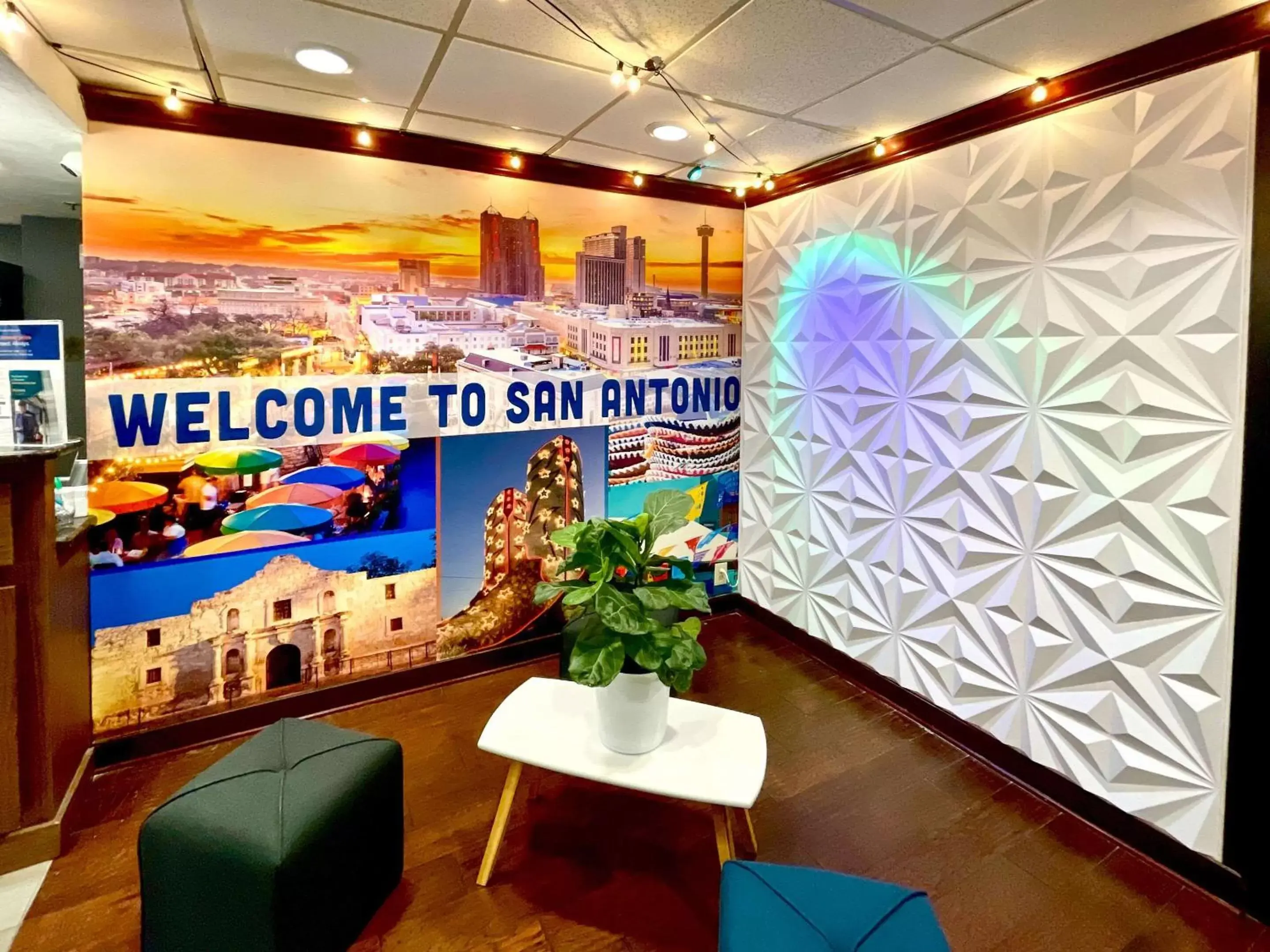 Lobby or reception in Clarion Pointe near Medical Center Lobby or reception in Clarion Pointe near Medical Center