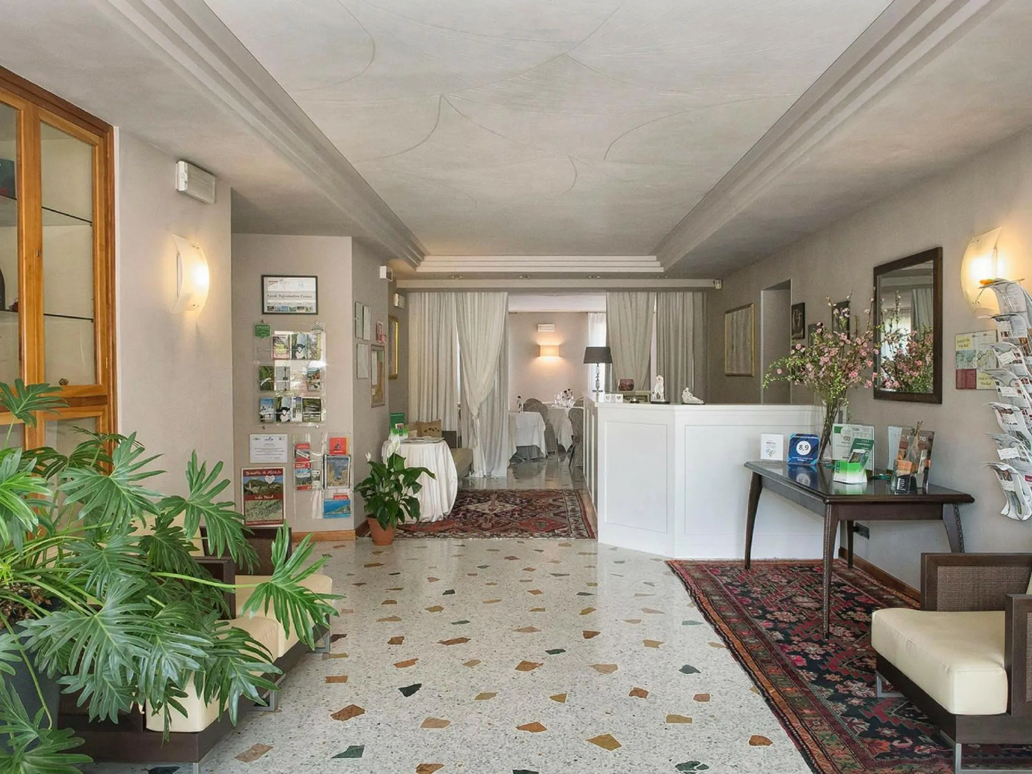 Lobby or reception in Wine Hotel San Giacomo Activity & Wellness